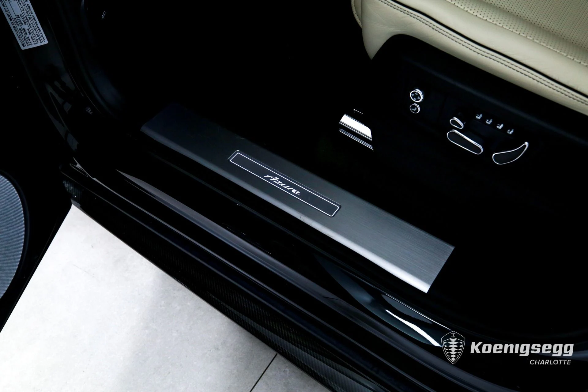 mph015_668060641_Used_2023_Bentley_Bentayga_EWB_Azure_V8_1782836253_0e89b0f589