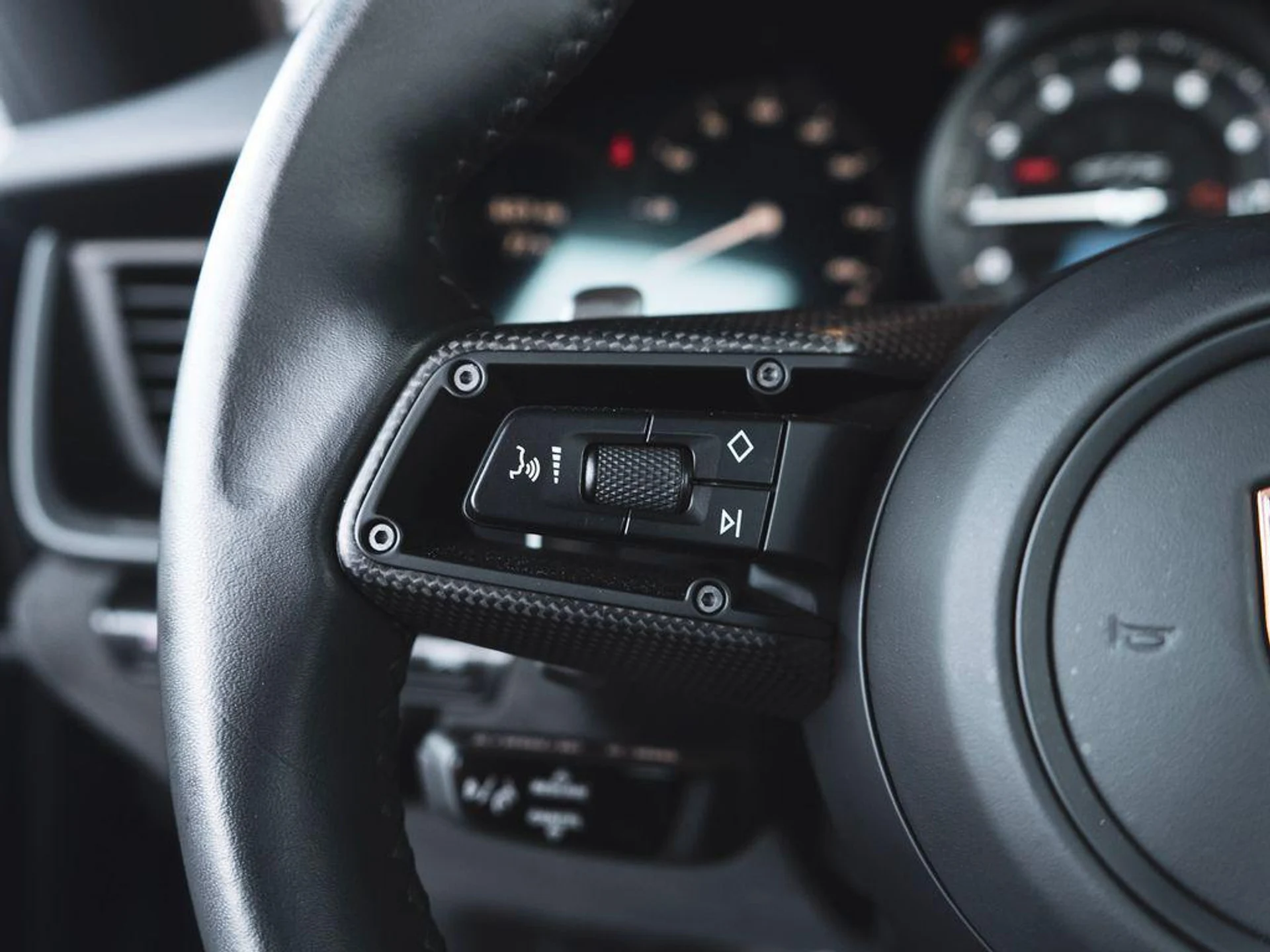 mph015_669520527_c8m_J_Gmvh_Aj_XO_4x_K6ns_MQI_l_SZ_0_M_09a7965e43