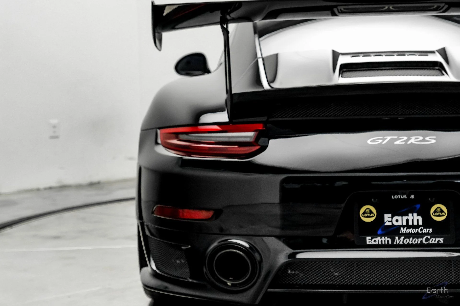 mph015_671657812_b6f3980b715a3361f0c81a1153e96972x_d0ce847e66