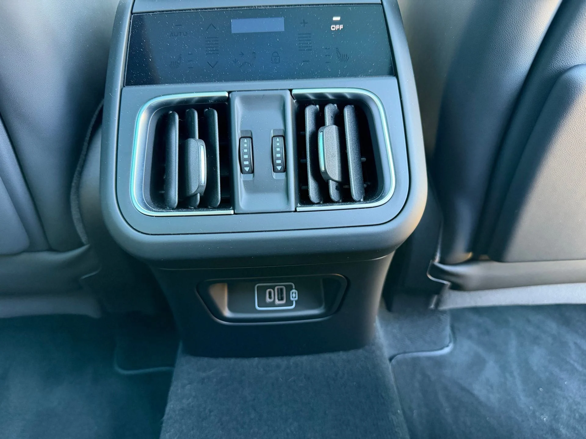 mph015_675234366_d03721ae9db0a1d99039a06d035c4af1_90487b42c9