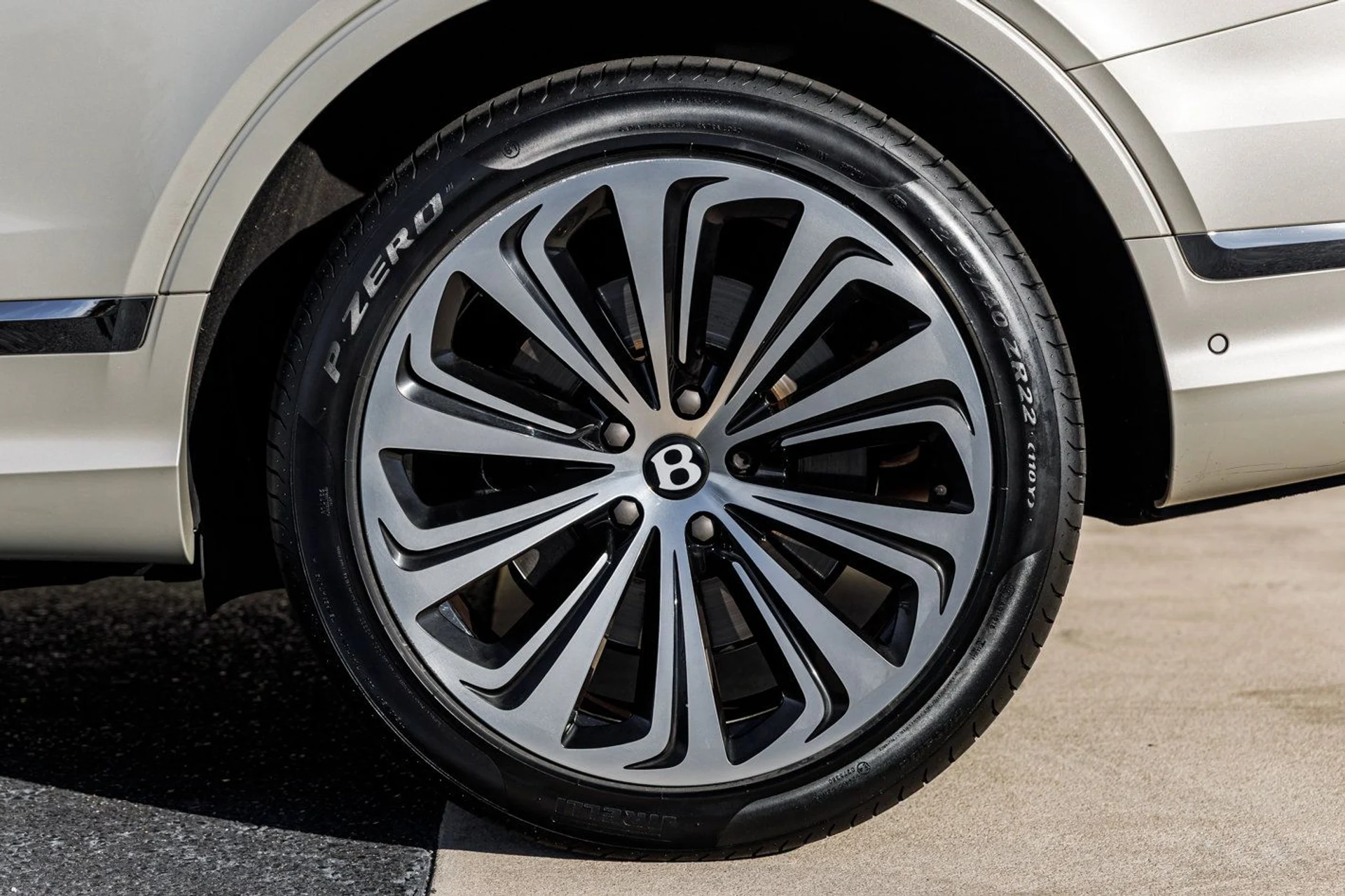 mph015_677363420_39e4bc774b34ee08bea9dd5efef28086x_81199d3dd3