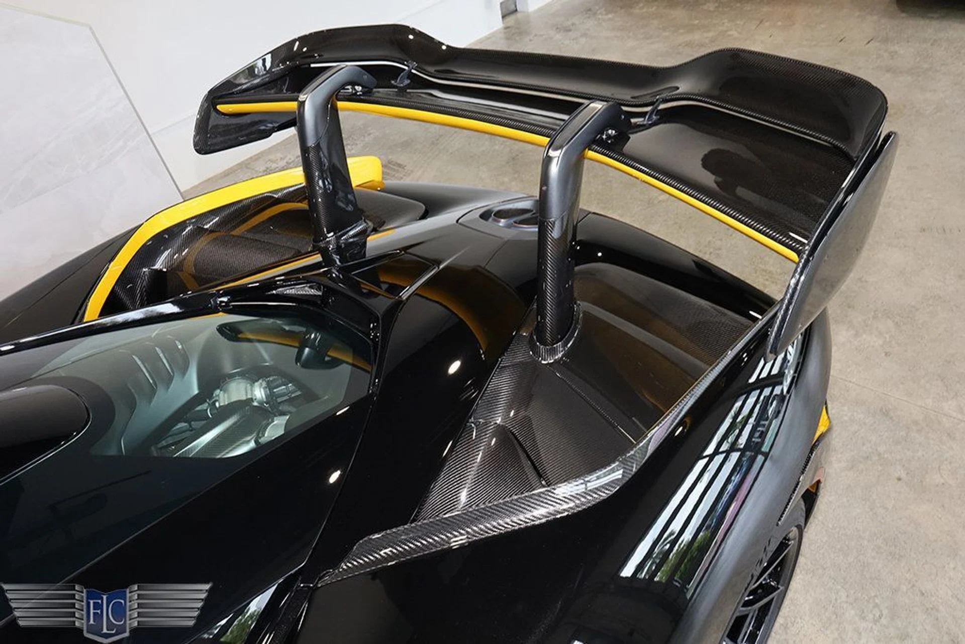 mph015_696465543_used_2019_mclaren_senna_9689_22907327_16_1024_0142672d2f