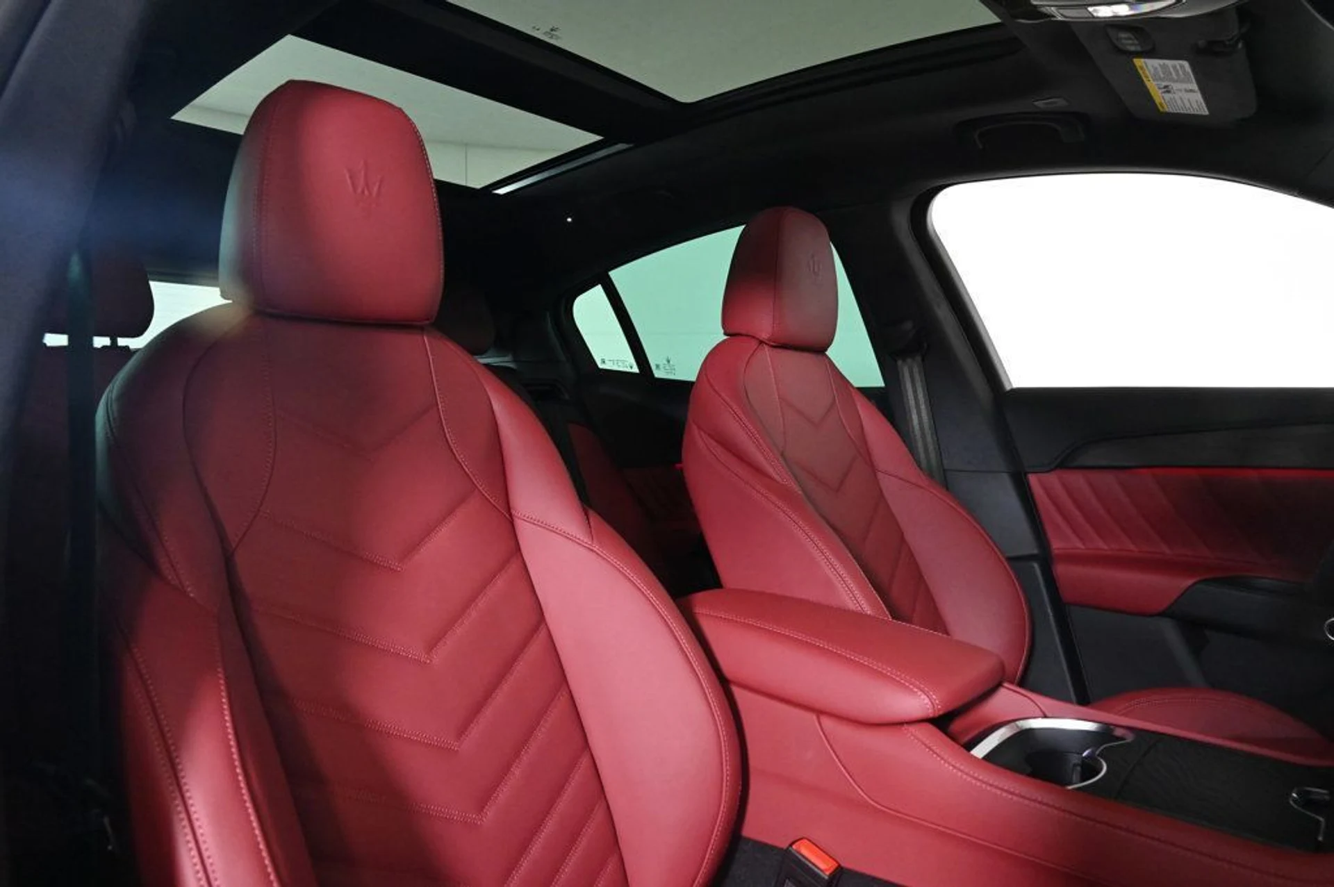 mph015_697483662_new_2026_maserati_grecale_modena_11350_22970929_15_1024_069adb52b2