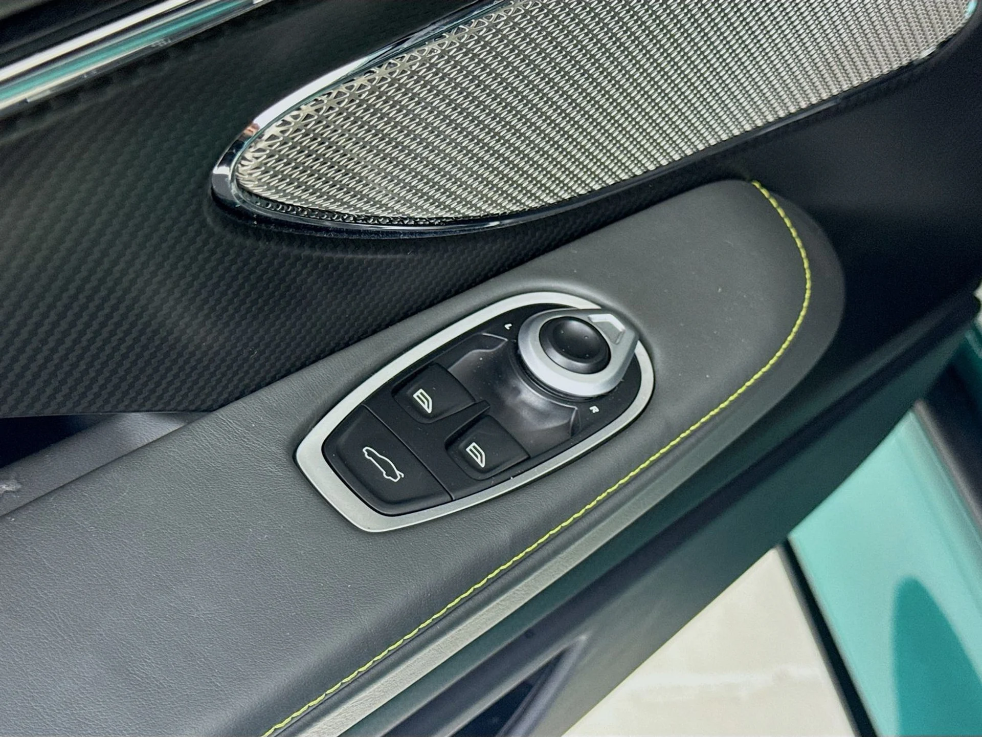 mph015_700163369_9056fb1ae6c48f027e6a6c6e126c9fbcx_812494dbd0