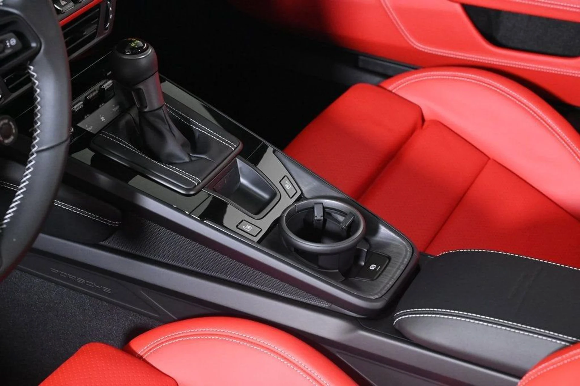 mph015_701609803_6c885fdb32d54cee9df7436e03a32548_ba8d78a585