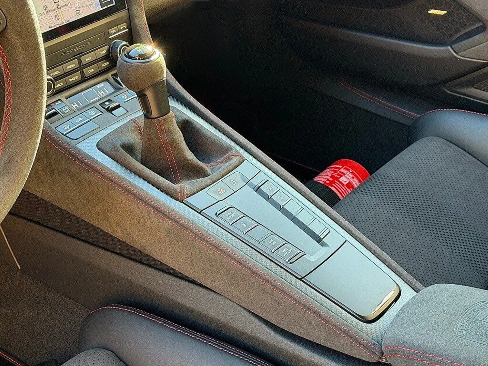 mph015_70376480_283e0a5697e7397bdade8bc8870313f1x_df99b429d7