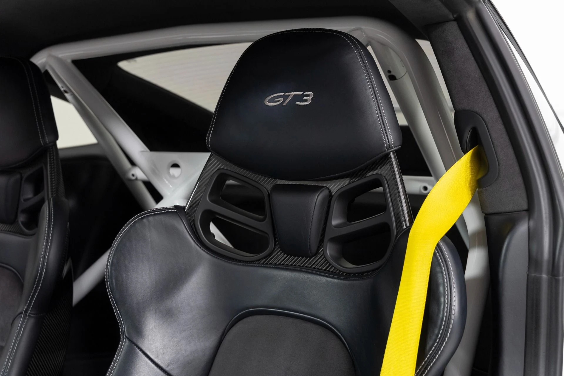 mph015_704281834_Used_2015_Porsche_911_GT_3_1755021419_7a7c7805f4