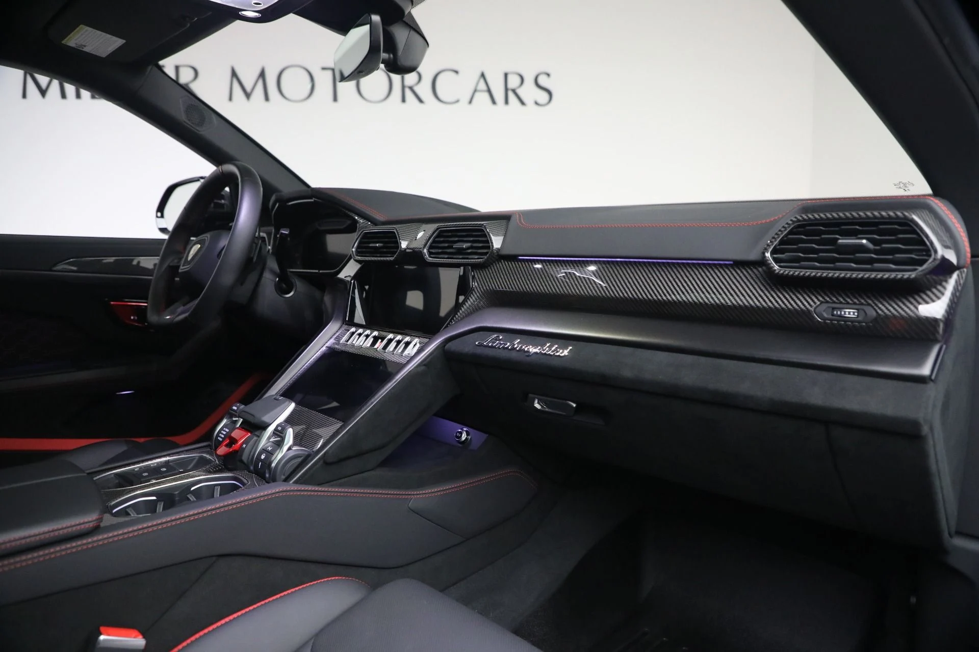 mph015_709055534_Used_2024_Lamborghini_Urus_Performante_1770476069_7bab27dac5