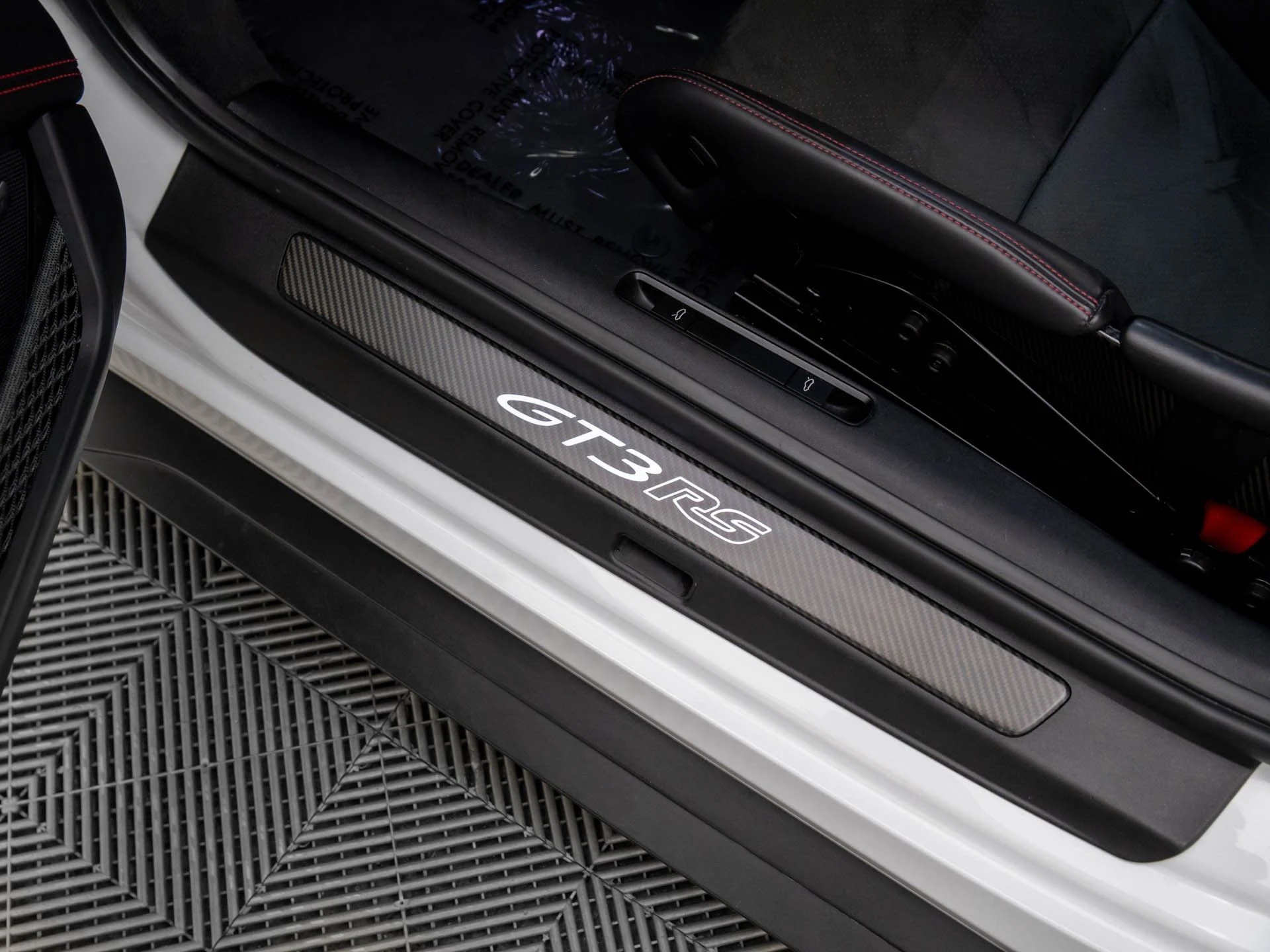 mph015_709619825_2e3f612e5a4ba9dce23b949dc2f3cc15x_cde4024d76