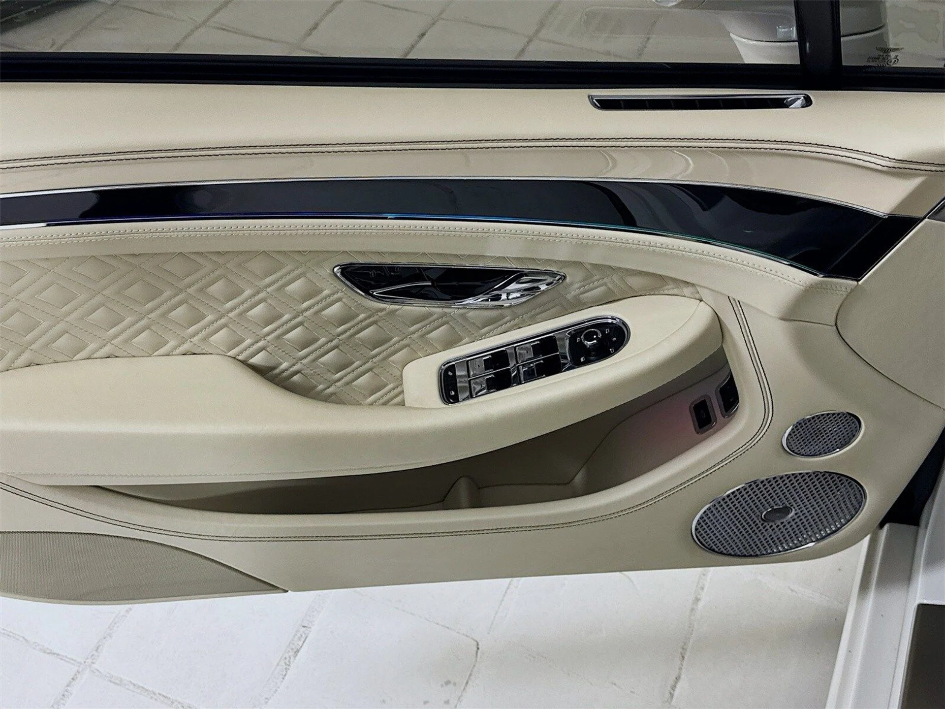 mph015_712278913_4694f18404965ed6b4f67b51fed2bc21x_7c4938fe76