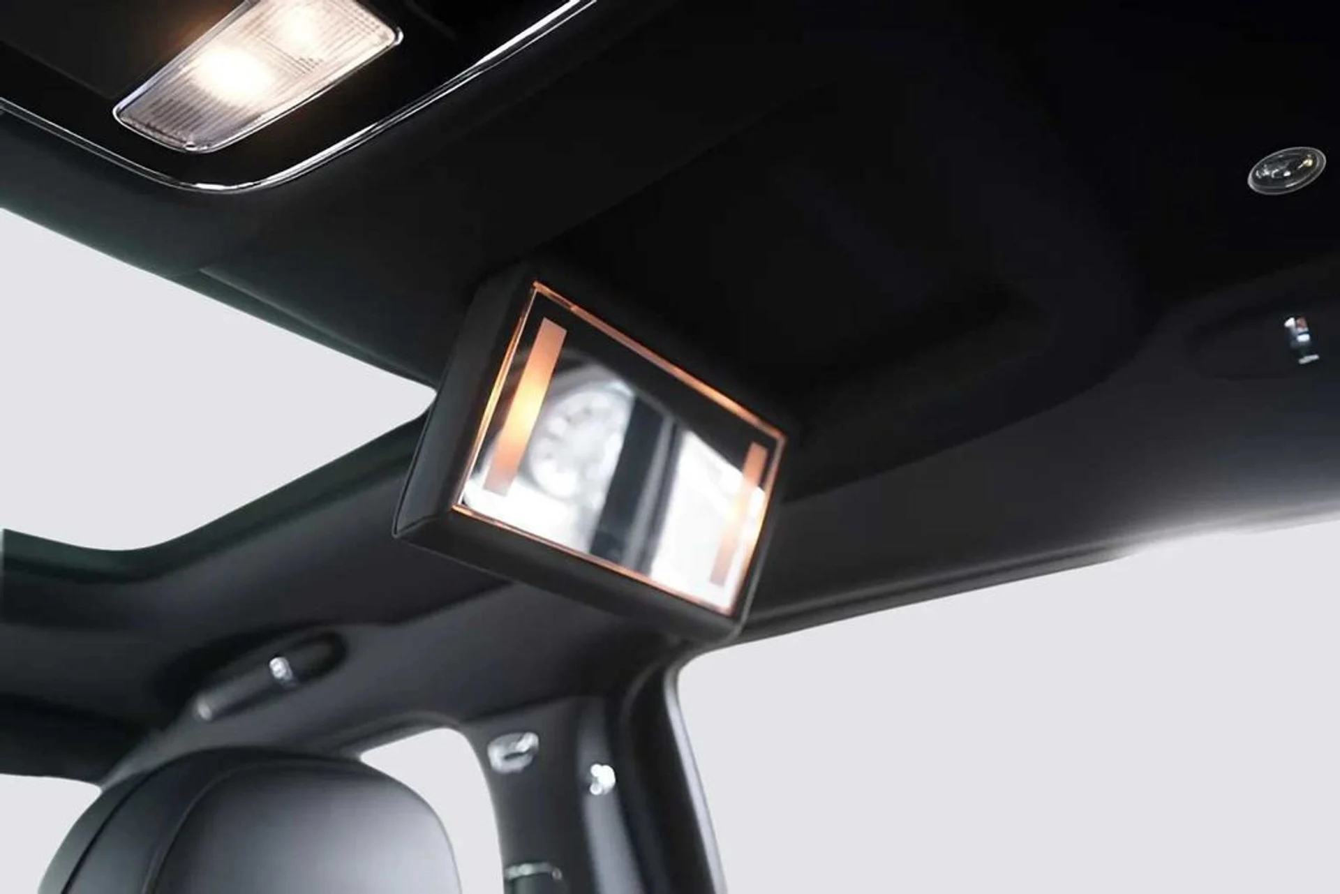 mph015_713256735_feb08d6176e1594b7e7a664c87380f2ax_4dc0804c27