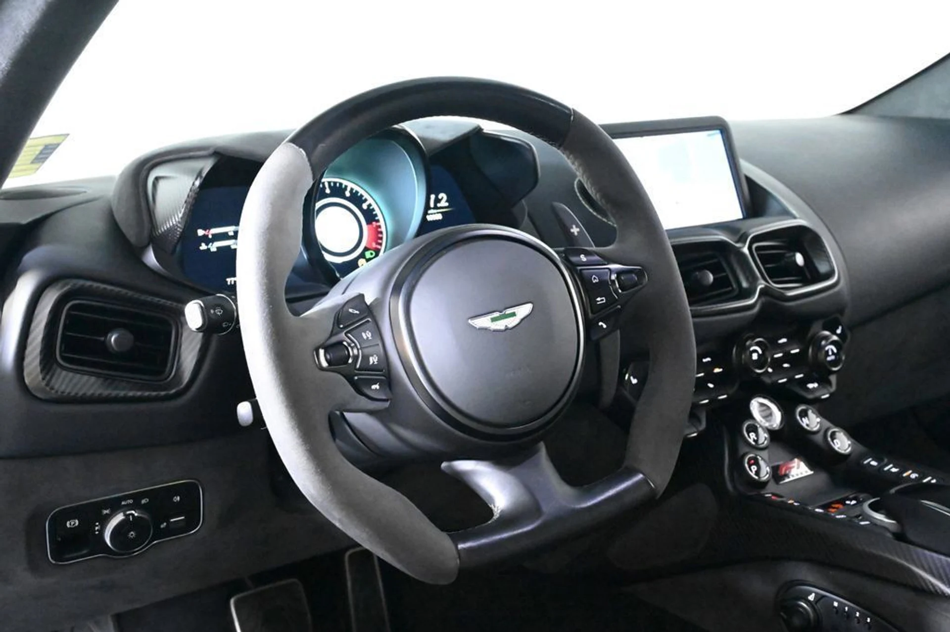 mph015_71417729_used_2023_aston_martin_vantage_f1edition_11350_23029594_16_1024_a25e78b92a