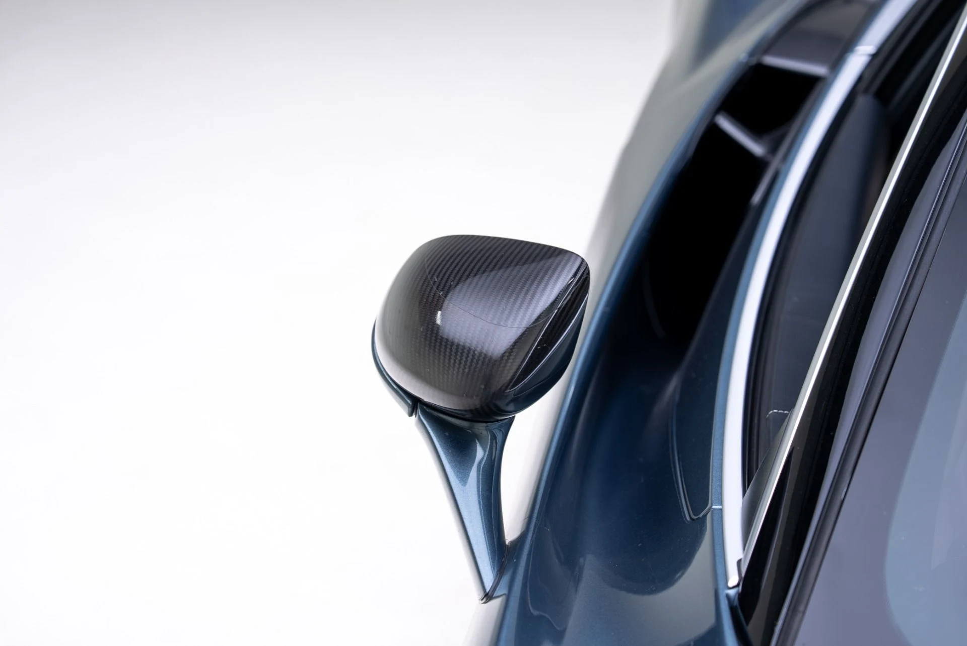 mph015_717638256_Used_2018_Mc_Laren_720_S_1769819546_3960b30ad1