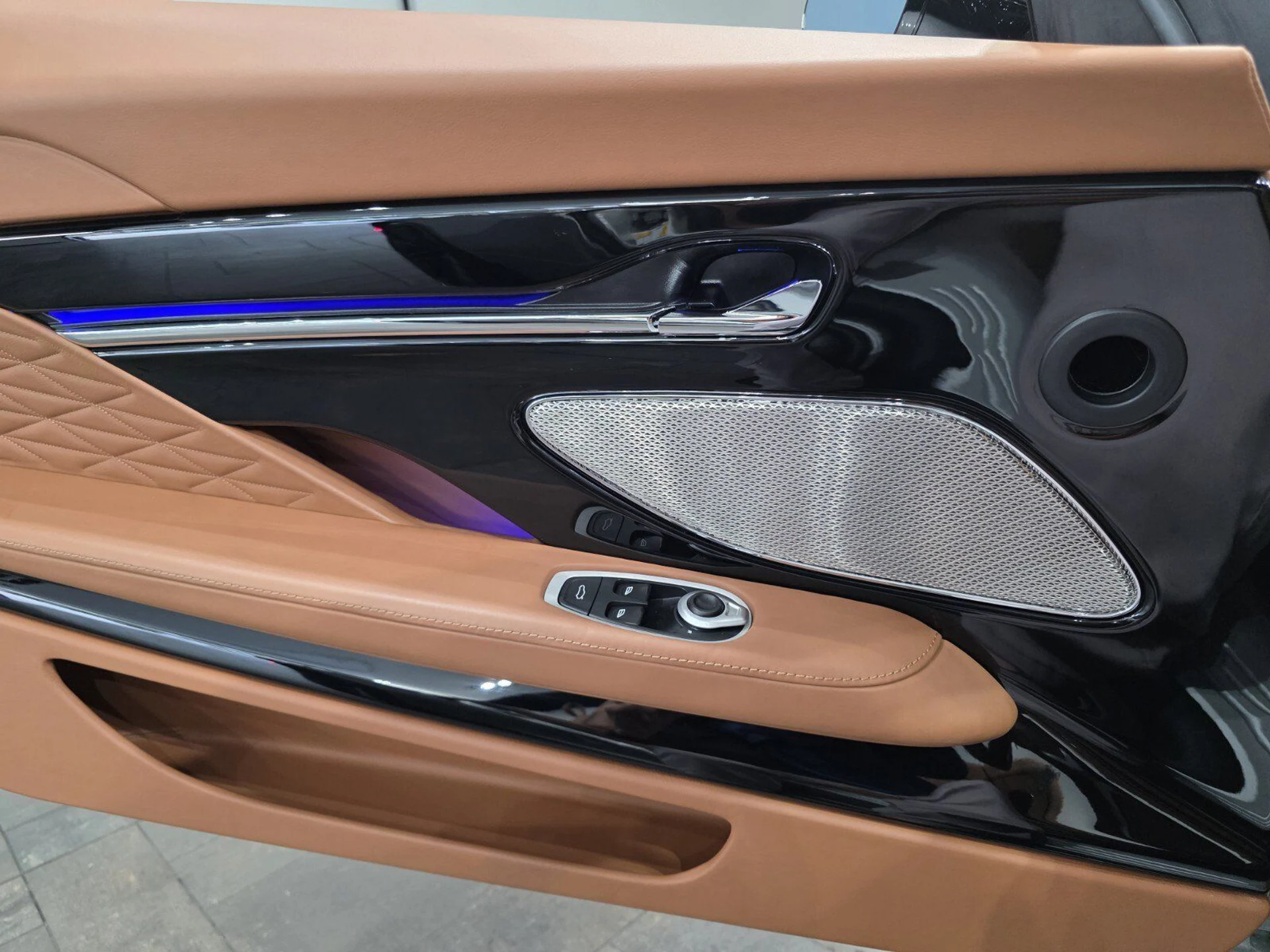 mph015_721687125_36c85ec41b14689532a70fc9626c59e2_a68ee31025