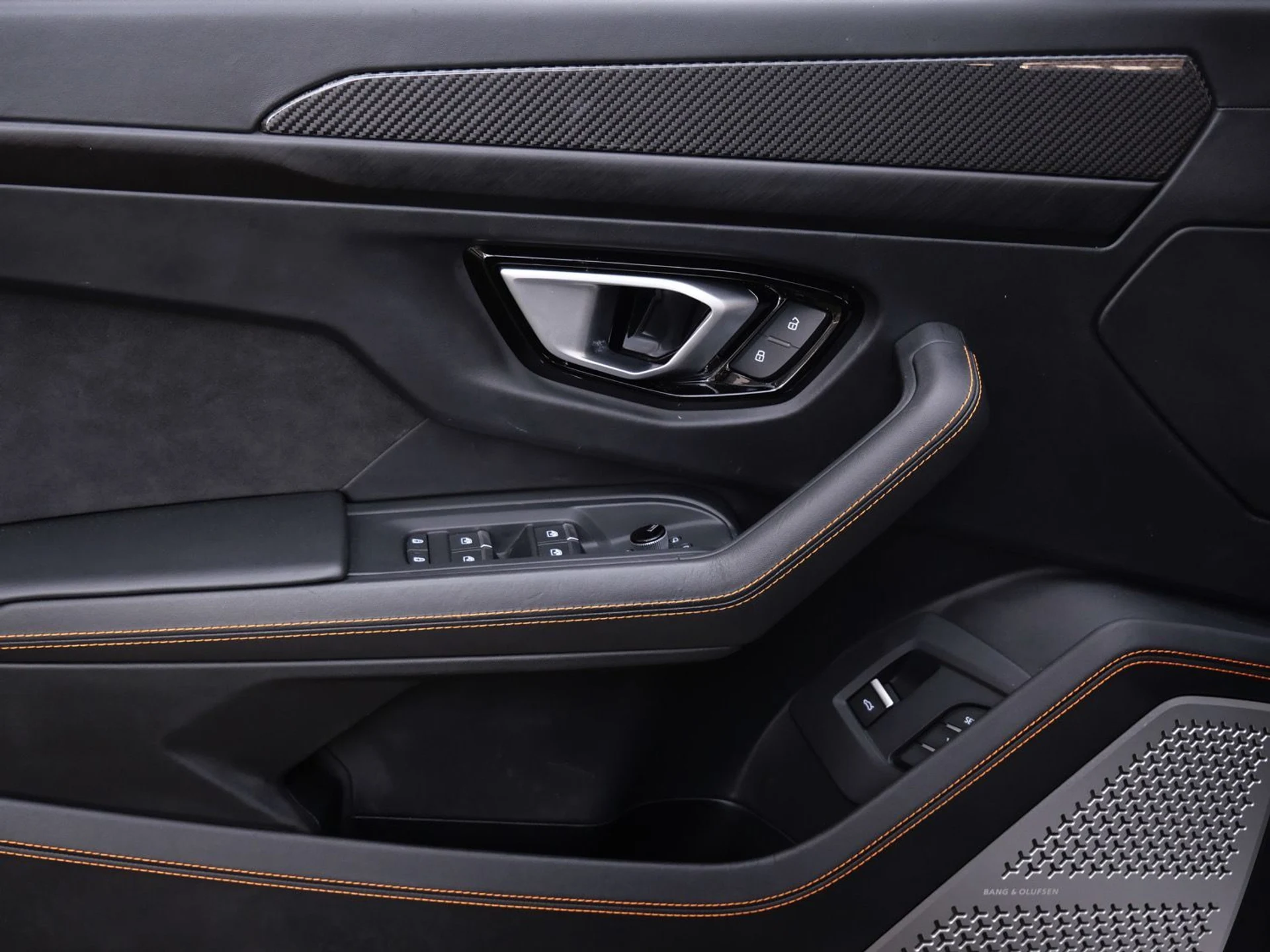 mph015_723560516_5b5eda74e991556bf31bf4e35e653081x_1e2e540036