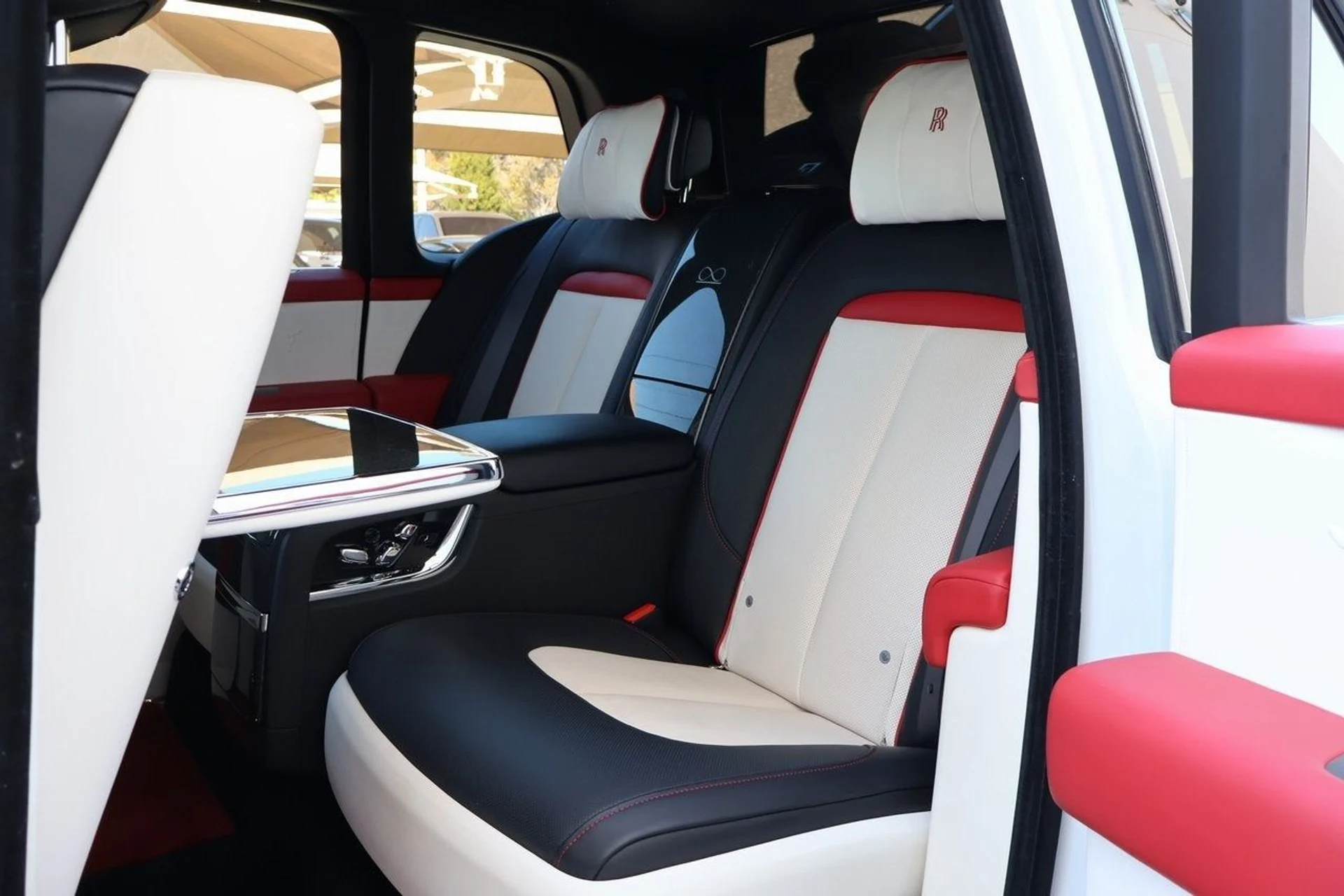 mph015_72878123_16_a30955522d