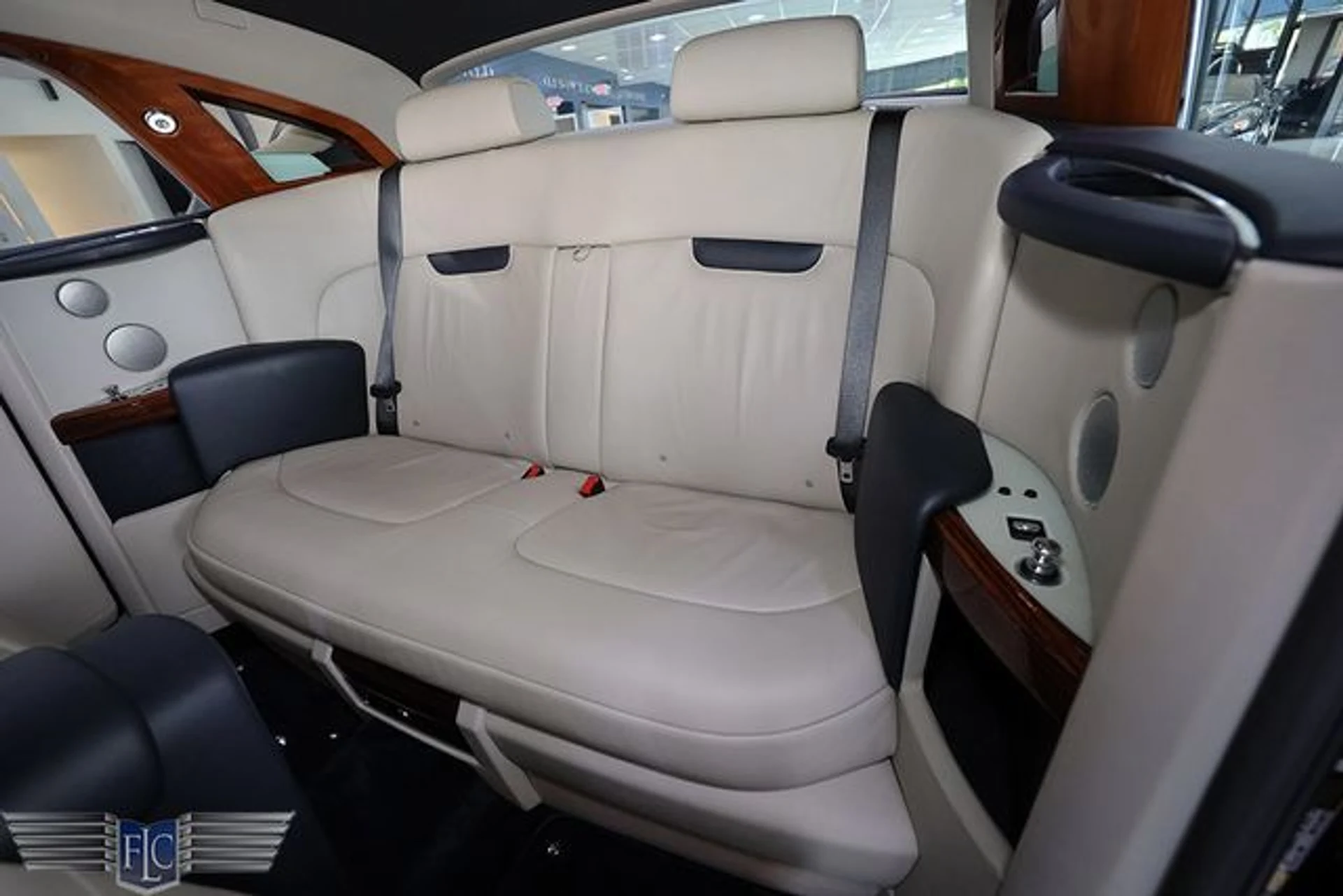 mph015_734635963_used_2009_rolls_royce_phantom_coupe_2drcoupe_6305_23064698_20_640_1d0f7c6575