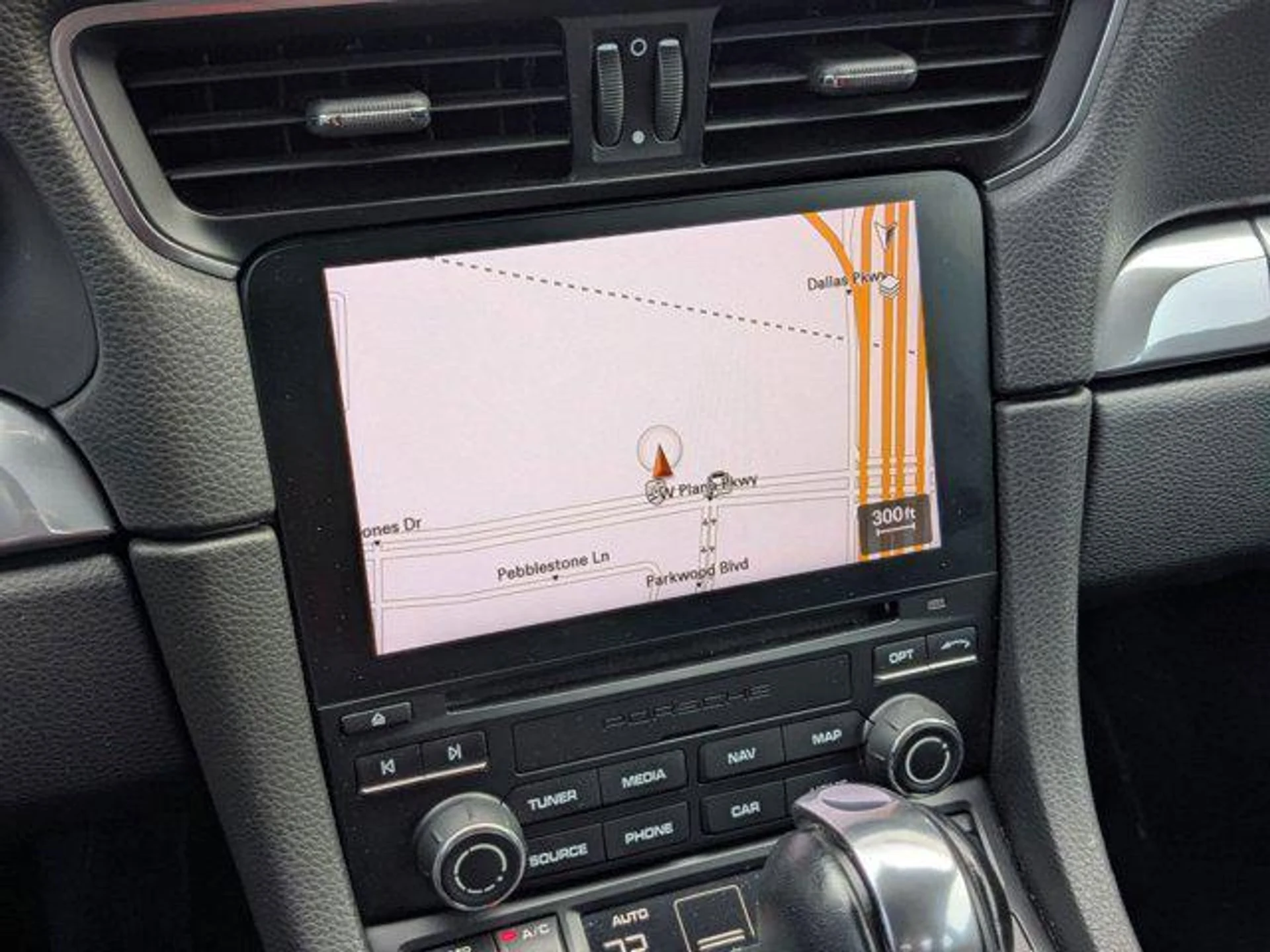 mph015_734977844_Wx_C_un_Kta9_JQJ_6bz_Jbunn_QI_Fn8_3fe5807930