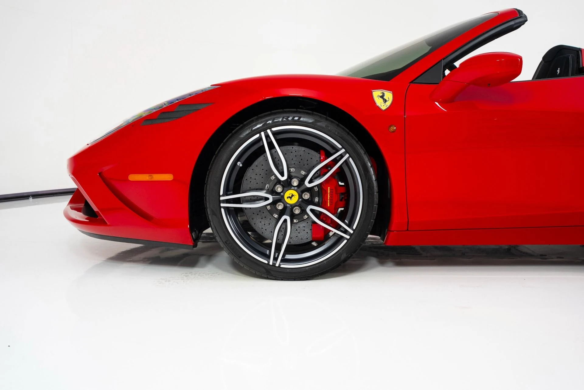 mph015_735561391_Used_2015_Ferrari_458_Speciale_Aperta_1760122844_95b28da3ea