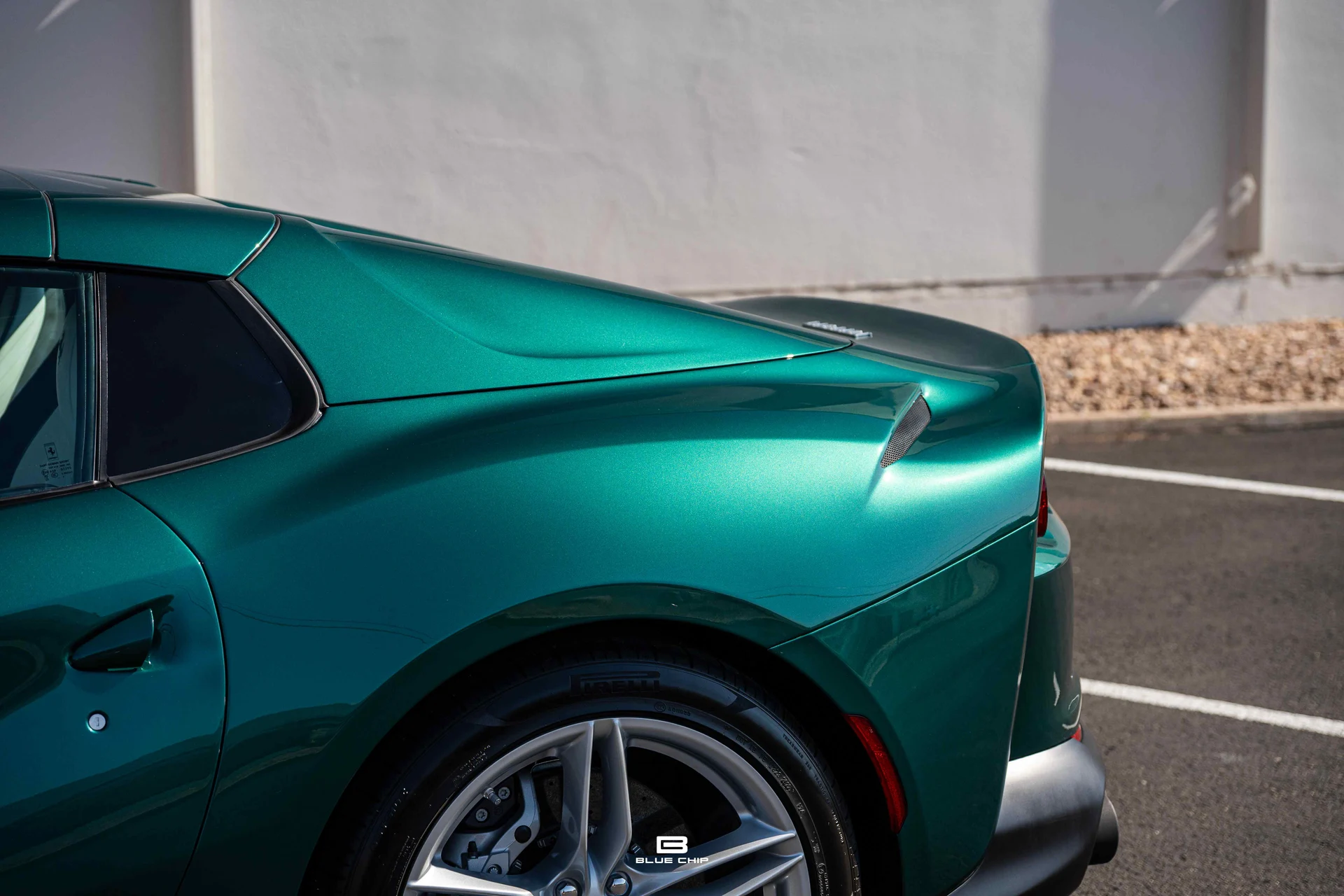 mph015_735689510_6a612ff598667685c12c6d08_23798_202022_20_Ferrari_20812_20_GTS_20_Verde_20_British_16_b1a1981902