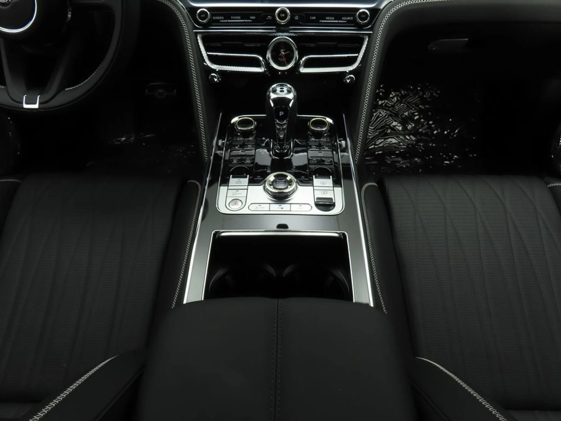 mph015_738597209_used_2022_bentley_flying_spur_w12sedan_8119_22917099_16_1024_2cd0c3d786