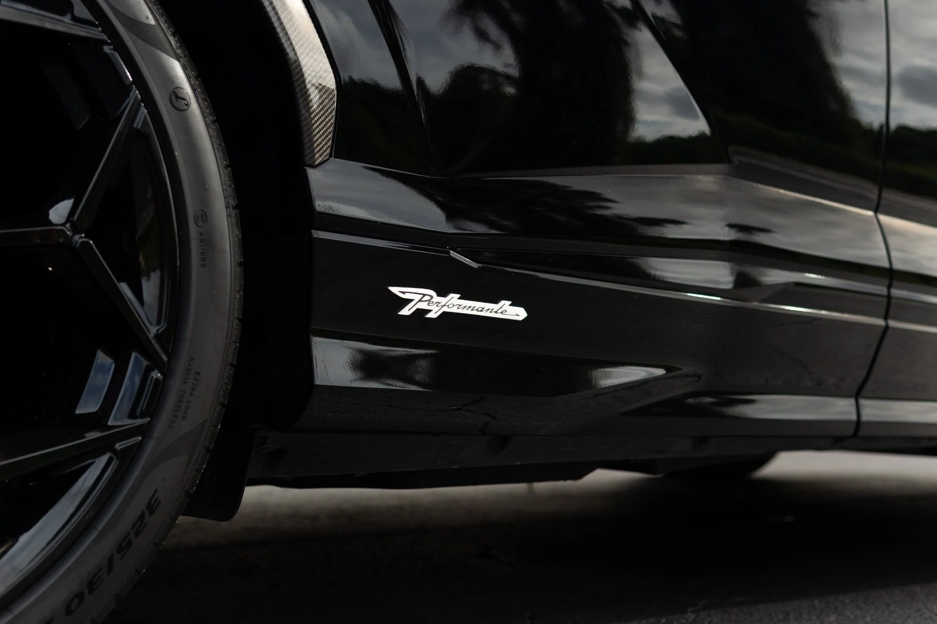 mph015_740323826_Used_2024_Lamborghini_Urus_Performante_1766445778_d90323b383