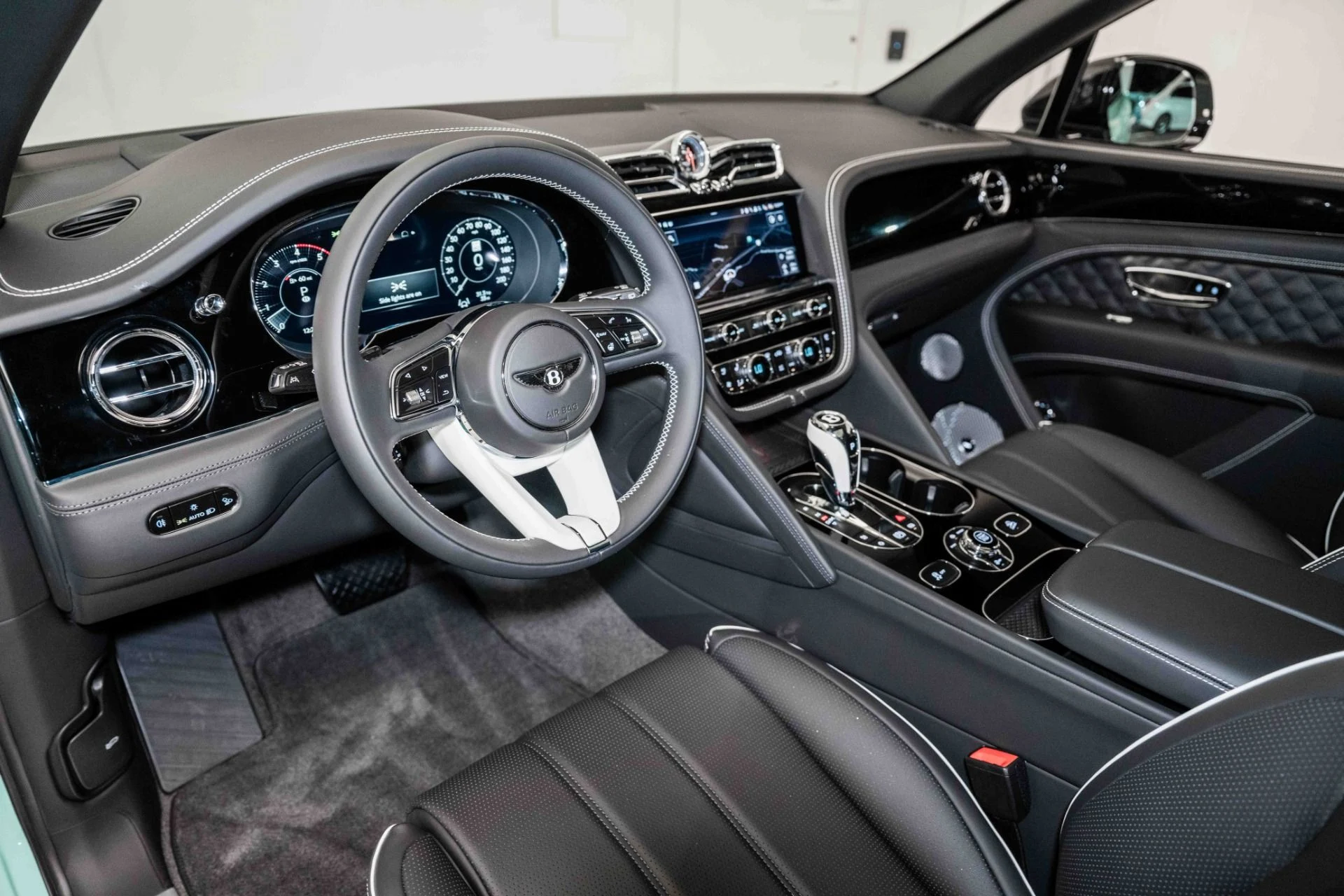 mph015_742639056_Used_2024_Bentley_Bentayga_S_1793120198_1c093d5988