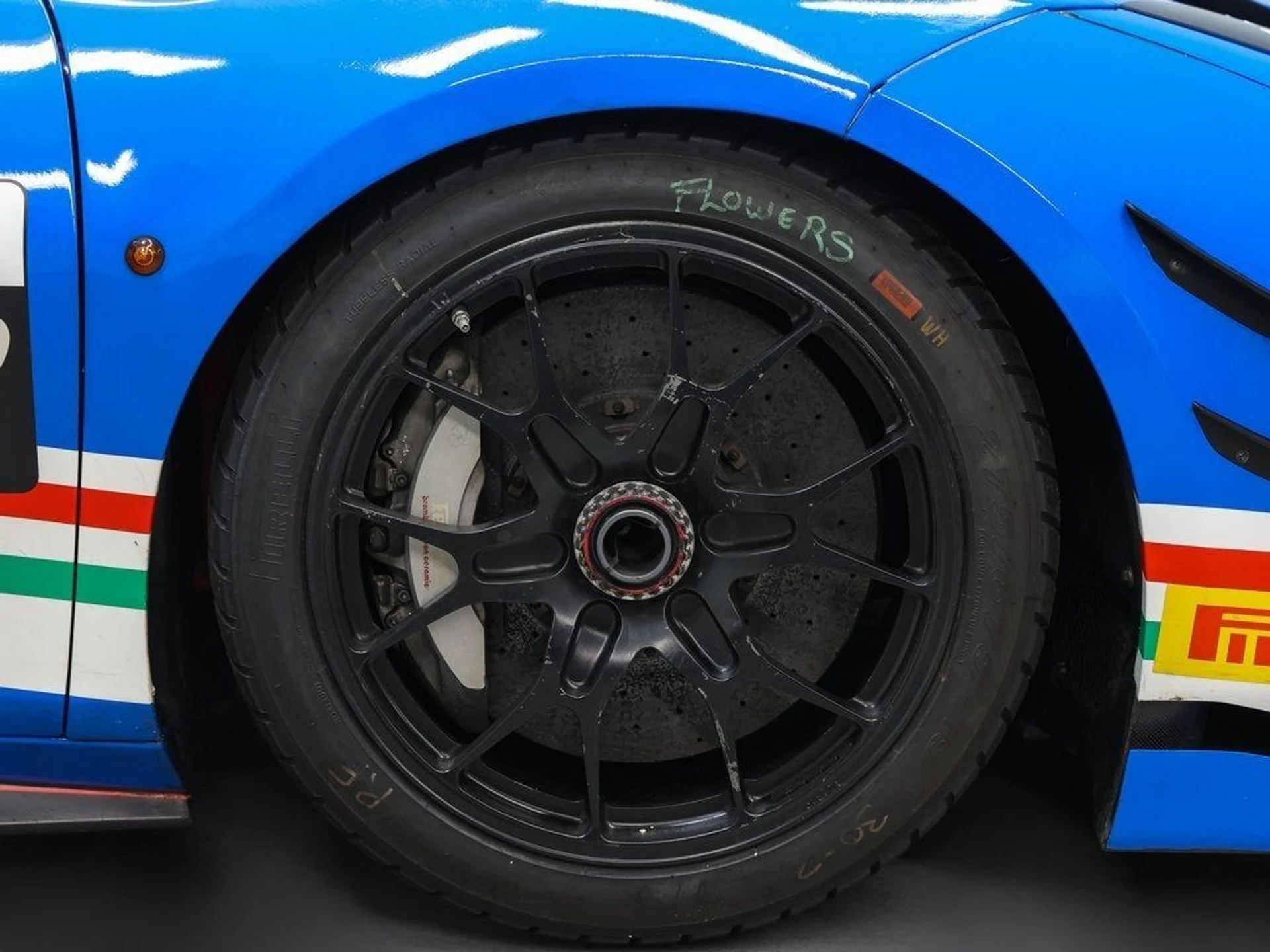 mph015_743566089_16_a27ae55512