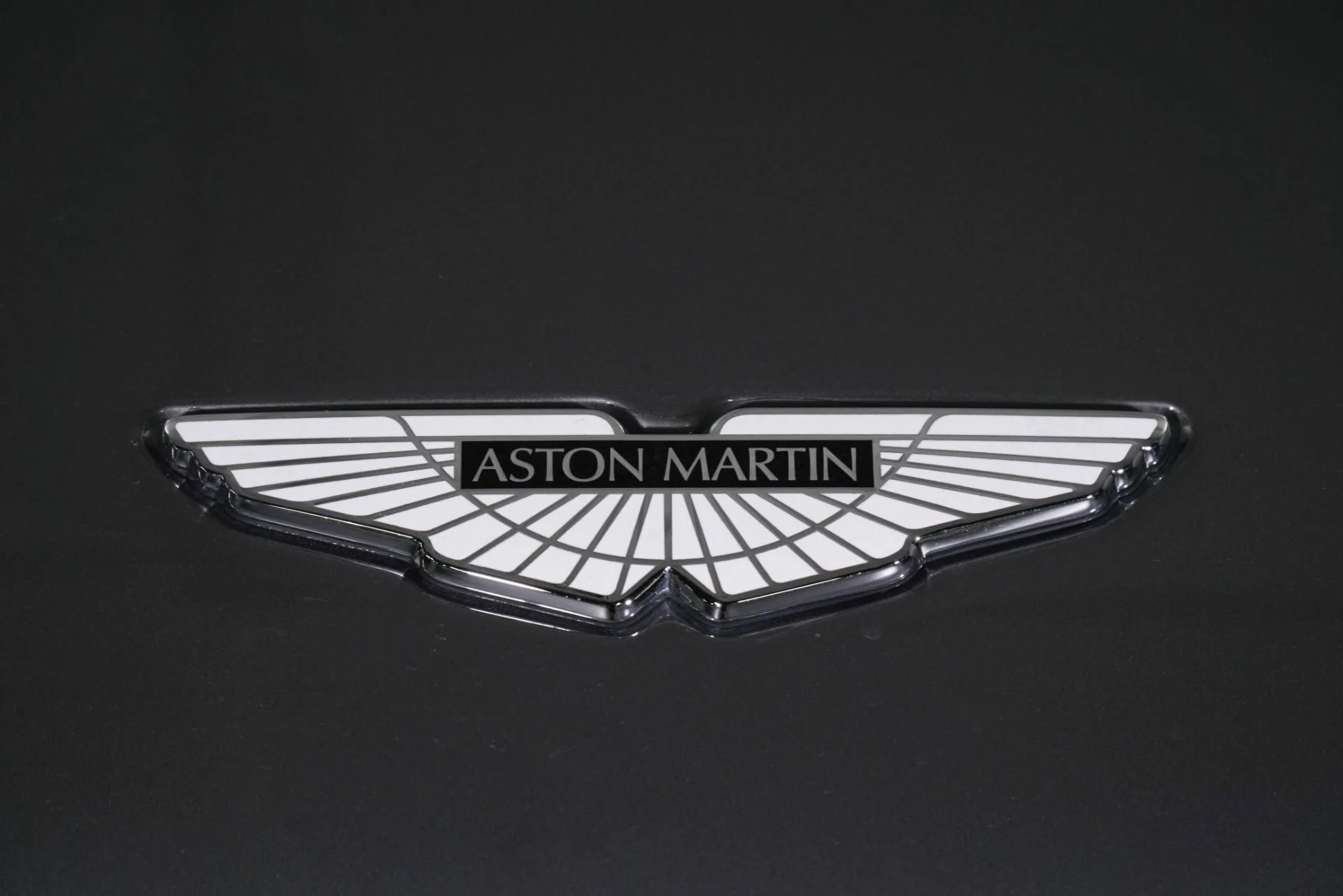 mph015_744926284_Used_2020_Aston_Martin_DBS_Superleggera_1767029161_b92ae99fde
