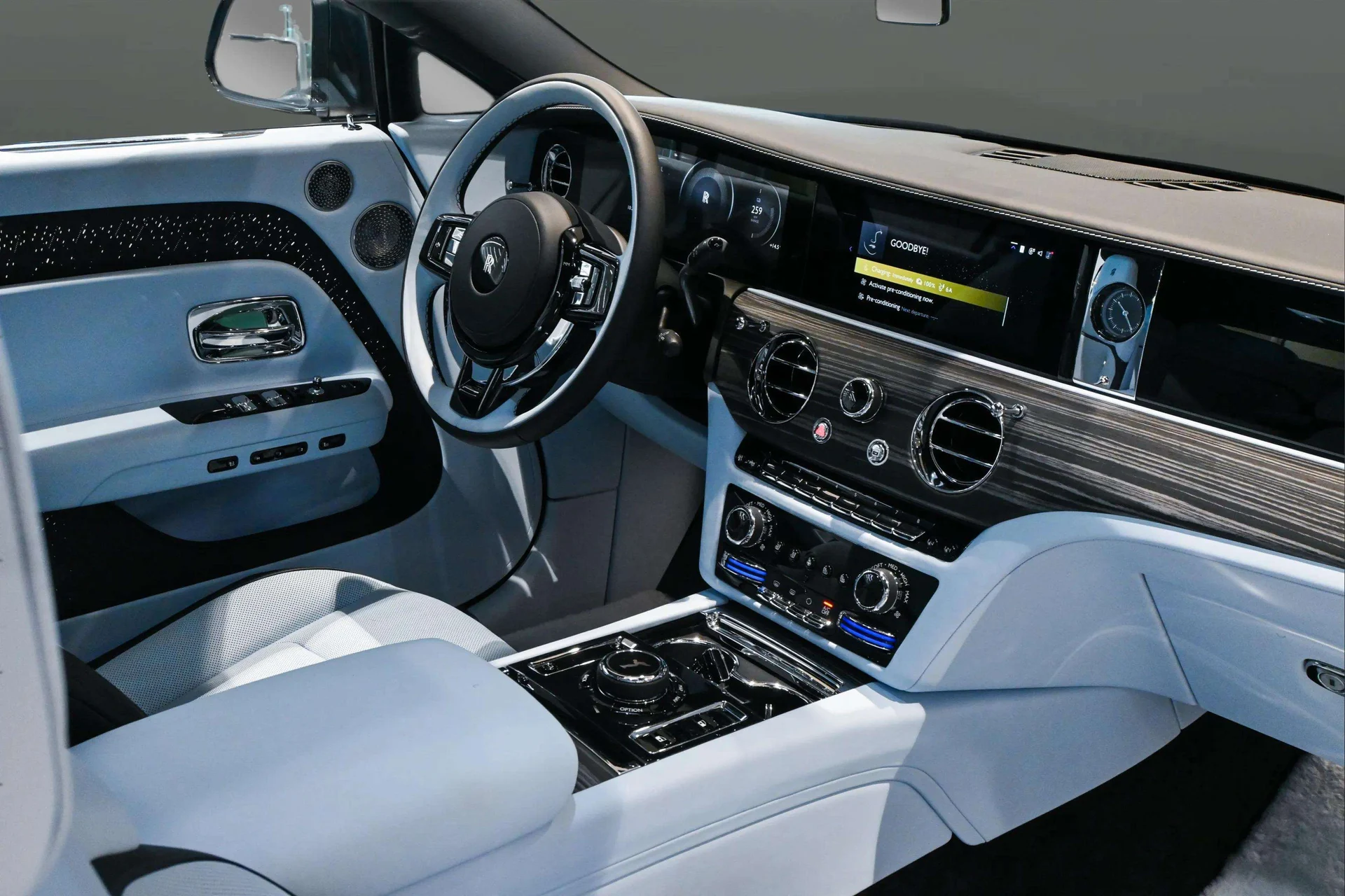 mph015_747442470_55a8f36a_1138_46a6_95ec_627c55caca30_4d3d80824f