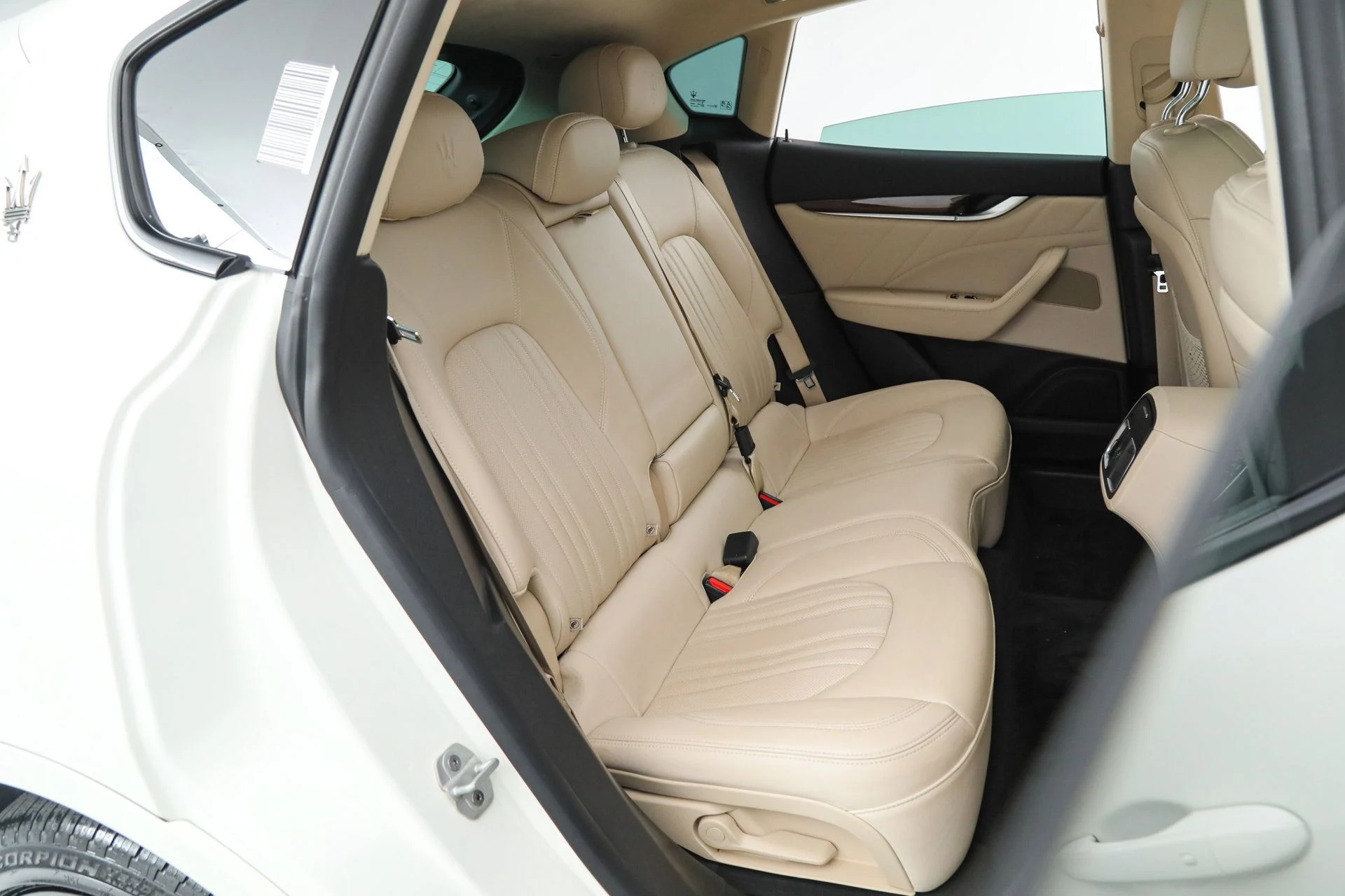 mph015_749329874_15e5ba4d66adf6f657fe0b1e95a491c3_1e898de4e5