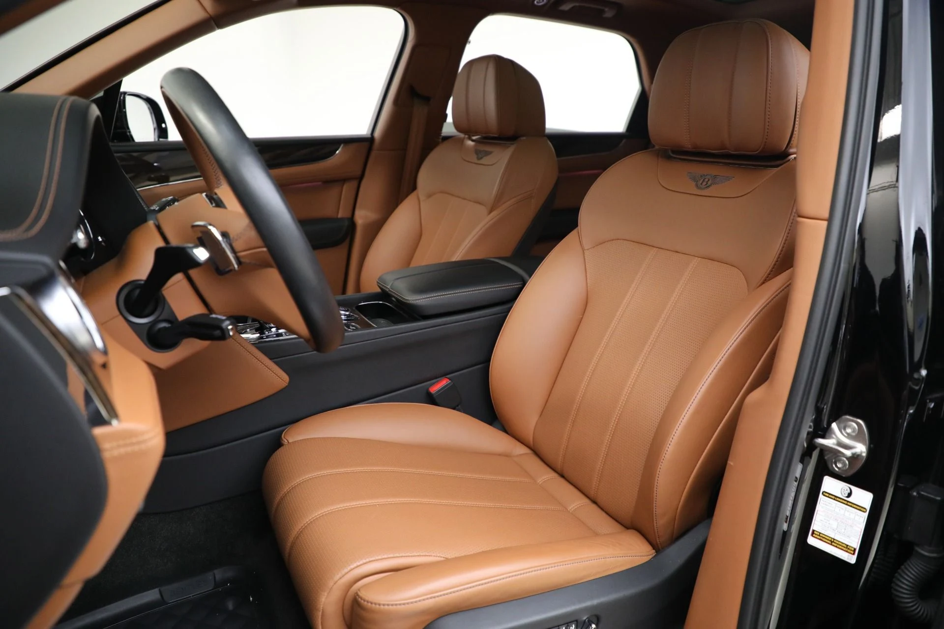 mph015_758226703_Used_2018_Bentley_Bentayga_W12_Onyx_Edition_1763217114_689e48bf0c