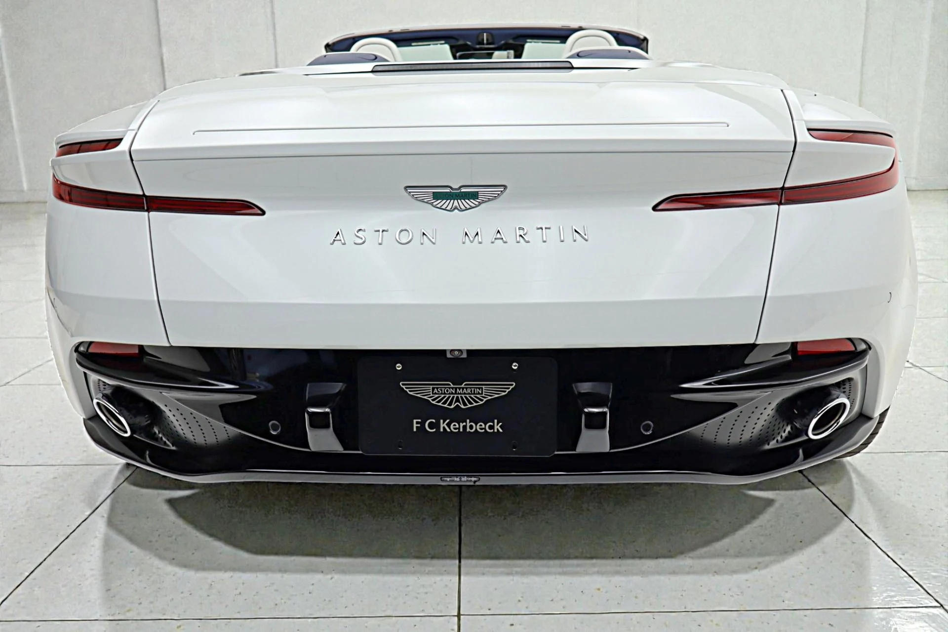 mph015_762177505_Used_2026_Aston_Martin_DB_12_Volante_8ffbb99daa