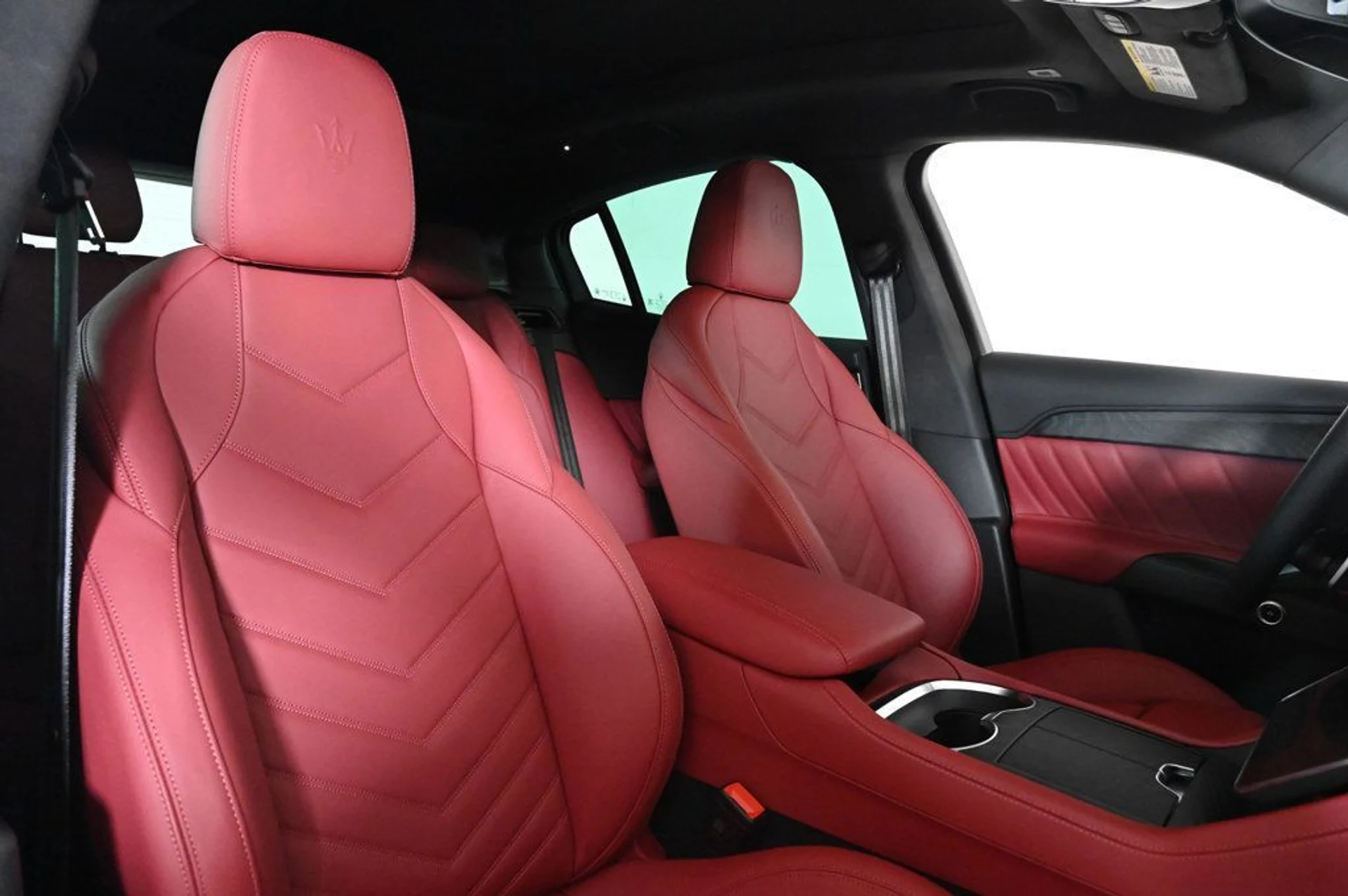 mph015_762743616_new_2026_maserati_grecale_modena_11350_22970919_15_1024_928d12e341