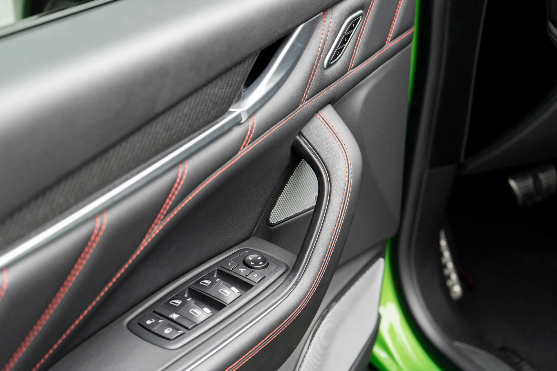 mph015_766354149_16_ac279c1273