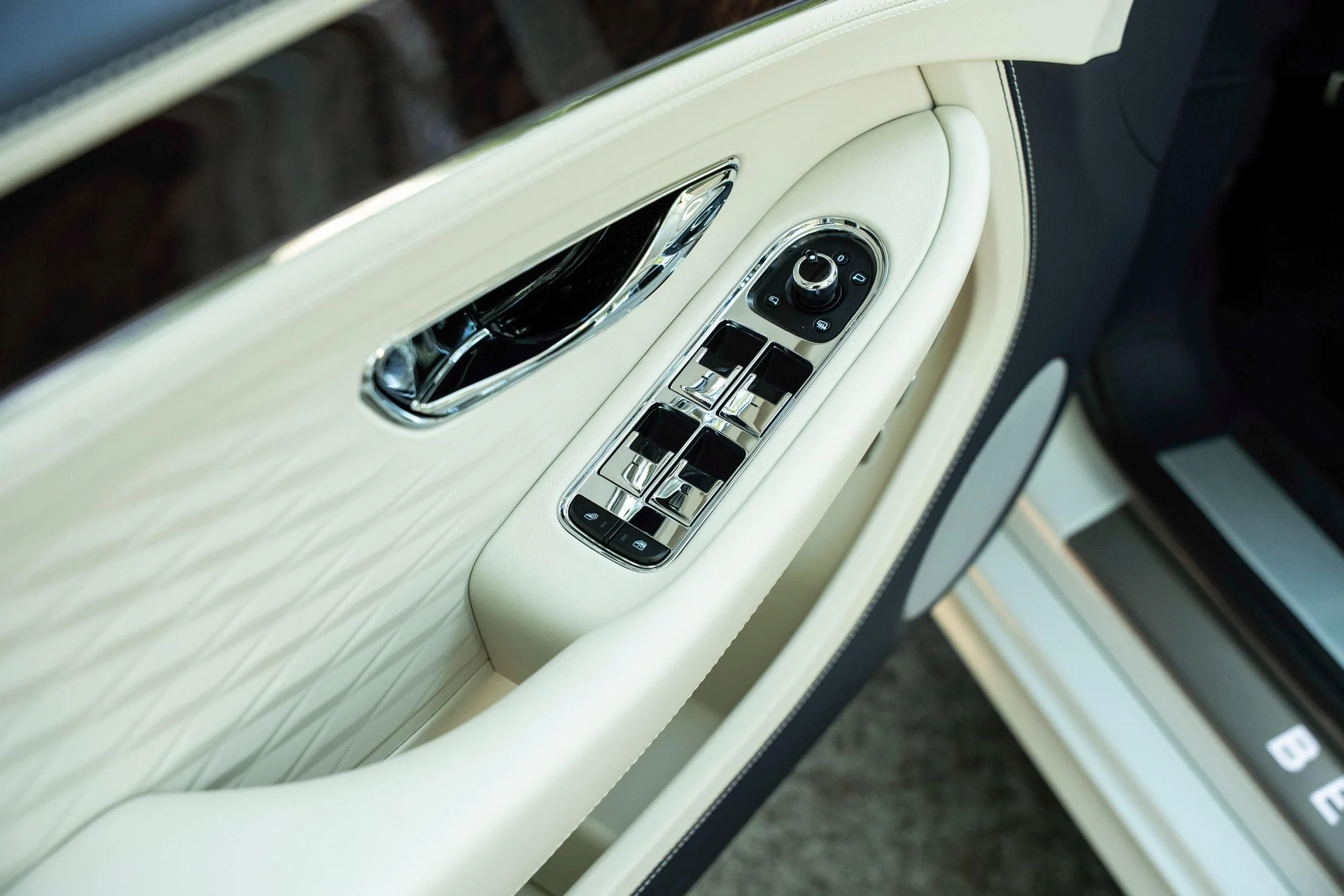 mph015_768597435_451284869_695f54599054447ae61080a5_505859986e