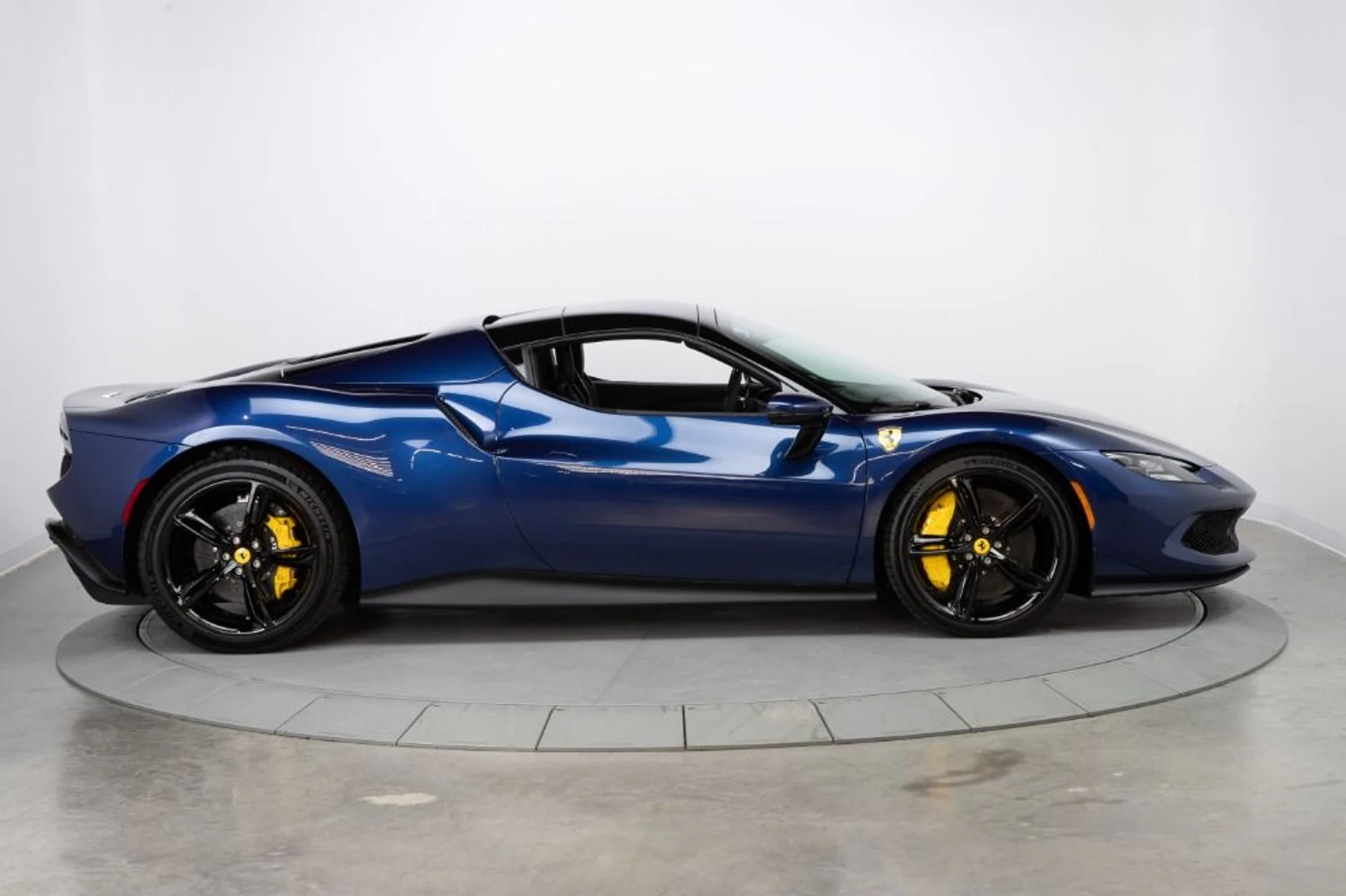 mph015_769622212_Used_2023_Ferrari_296_GTS_f3e86bd1d0