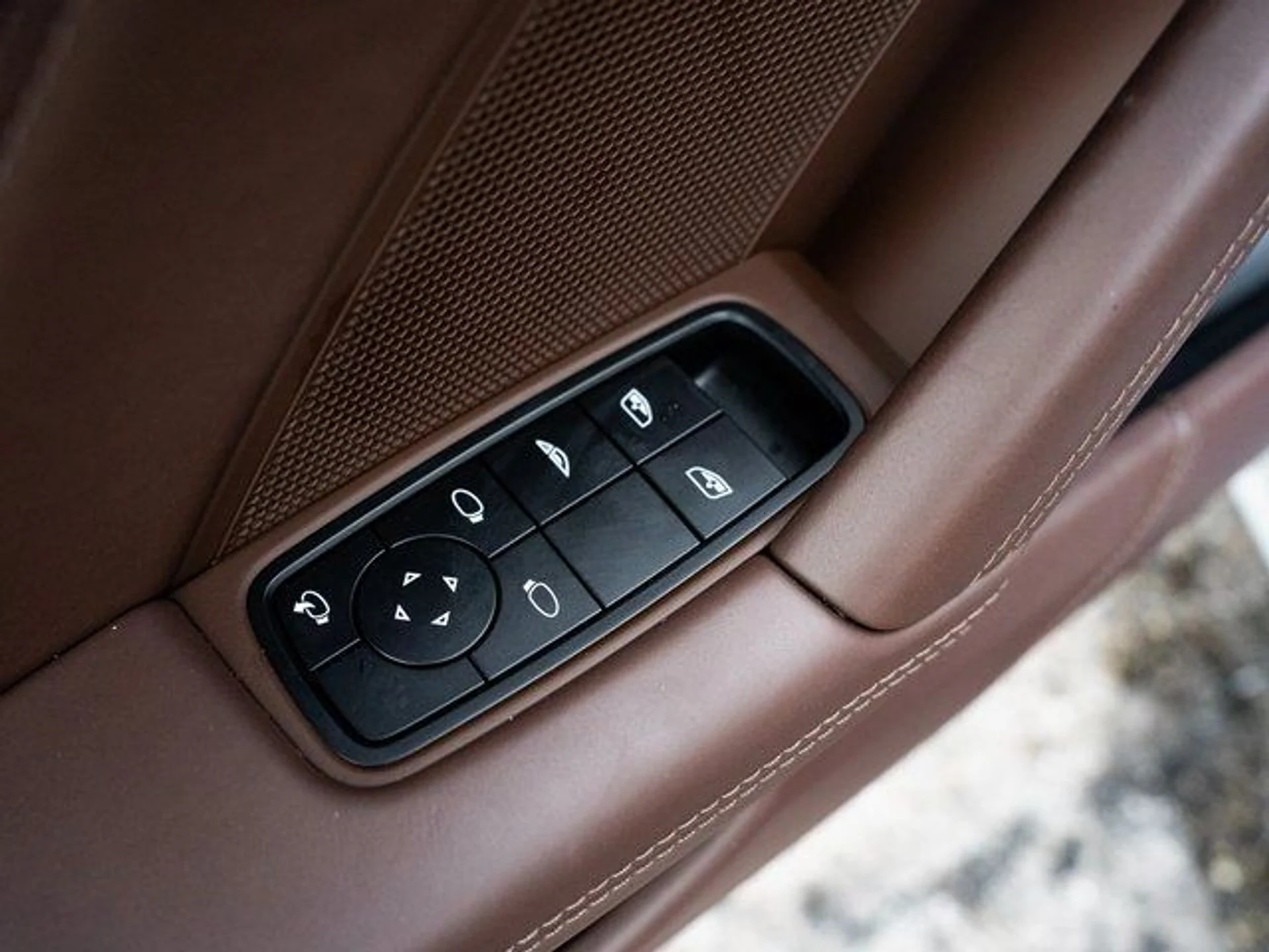 mph015_771007828_38975d3c8c02e69d875549c2908f548f_2c817d6a9b