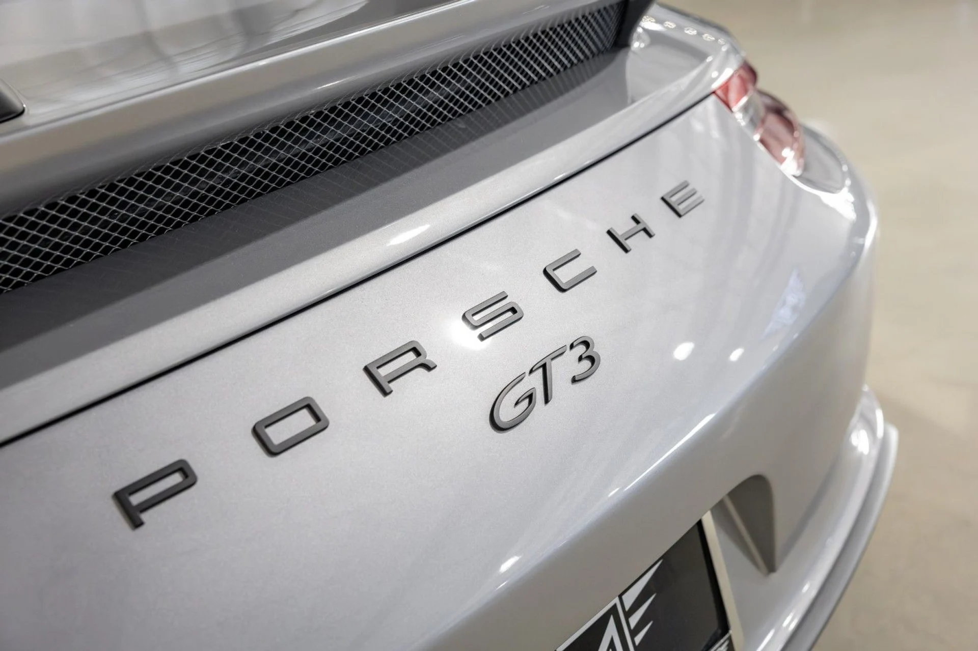 mph015_773912175_Uw_d4677f0244