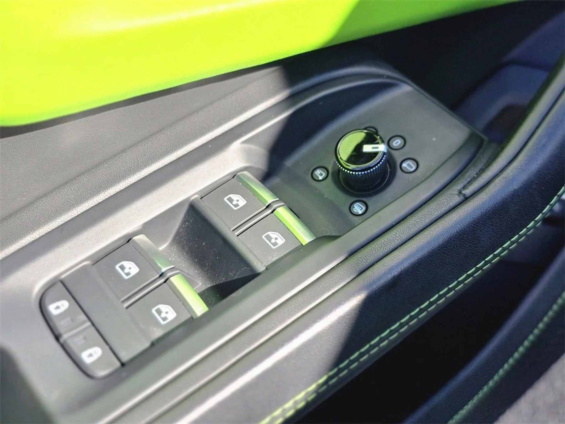 mph015_778534863_3c39cb3f09f11d2c33224fc106eb027c_5dabb4600e