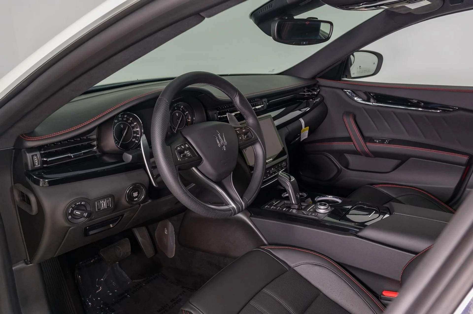 mph015_779757743_8236d04636ed48949a0629421d15a710_16338795fe