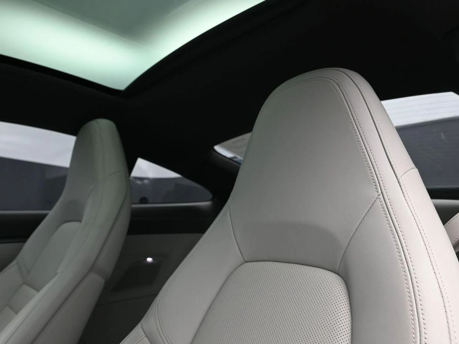 mph015_783001200_H_Iy_OA_0b_E_Rf9nh7_IKOKGFJI_W_hk_a4257672d2