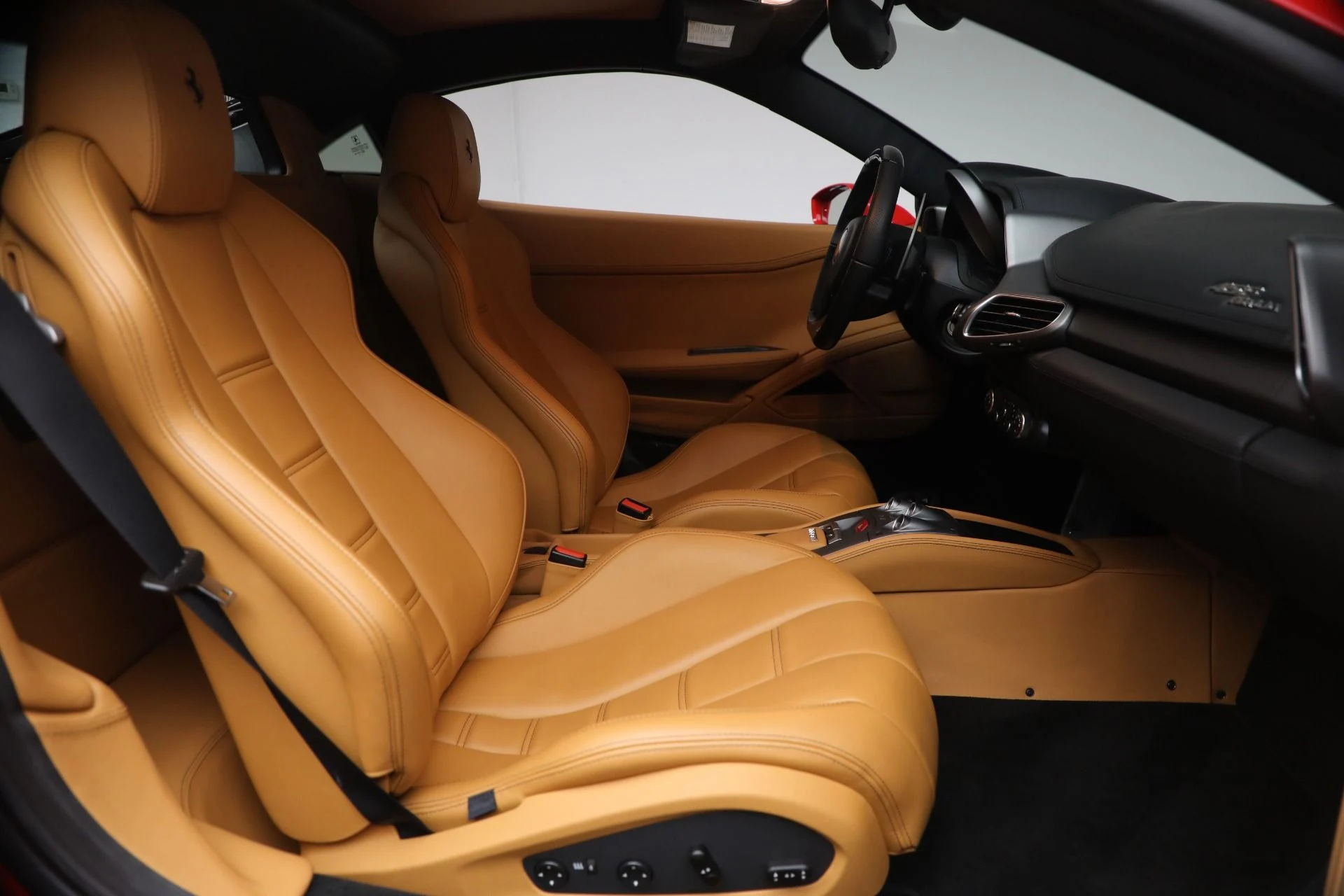 mph015_793547960_Used_2015_Ferrari_458_Italia_1765054224_71e205818a