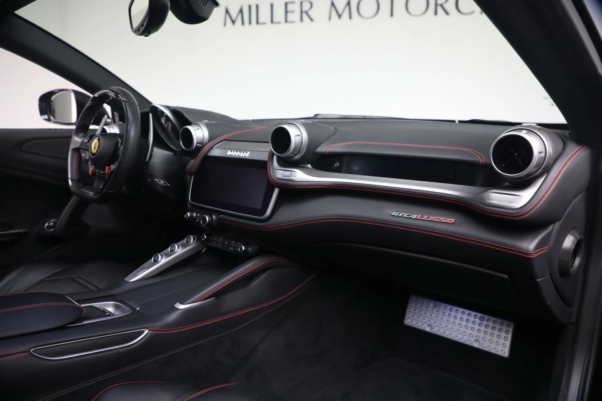 mph015_795272906_Used_2018_Ferrari_GTC_4_Lusso_1771085143_0066f4333b