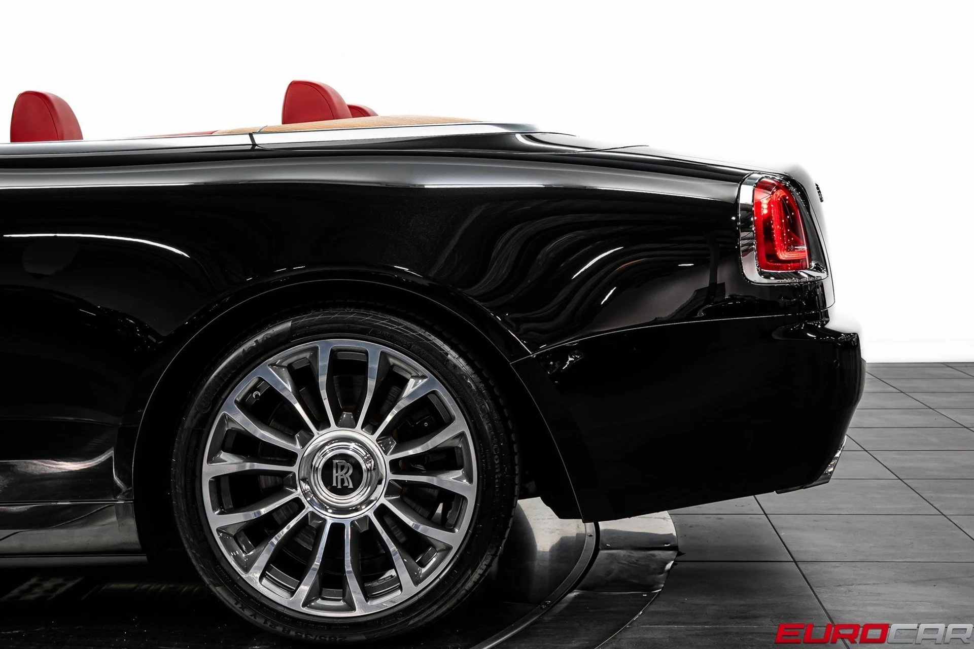 mph015_79651030_image_16_cb3ef8f983