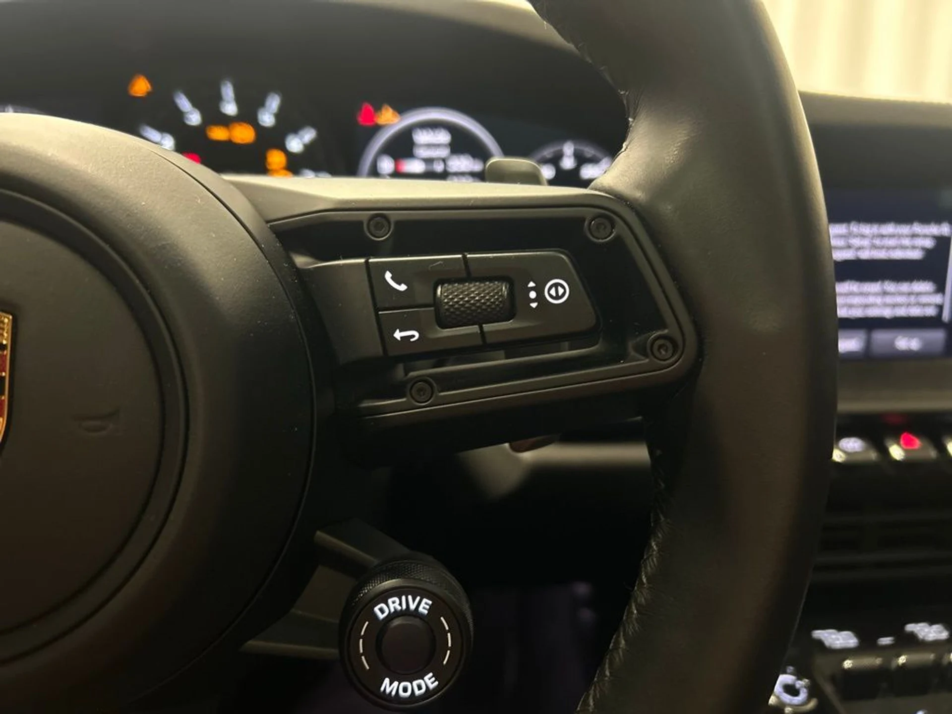 mph015_796746843_e27da2aeffe346287b6e998d470eddd4x_13e0800038