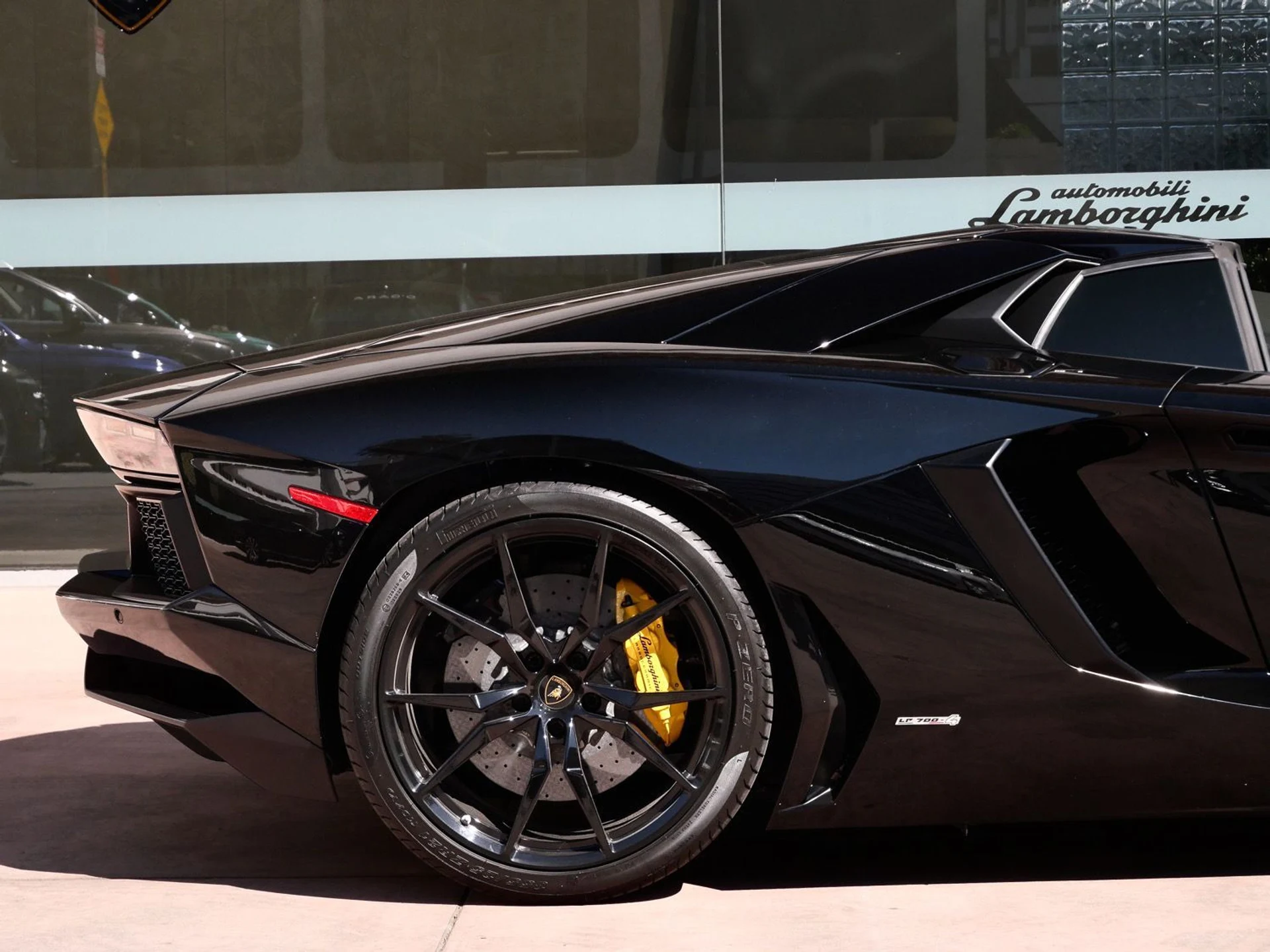 mph015_799796383_6e5df1a0959b95596f0f88347bb8644bx_cd2139271f