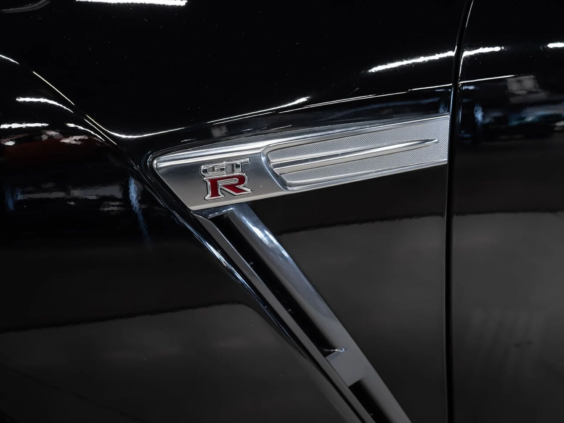 mph015_800093702_nissan_gt_r_2009_d8928b85de