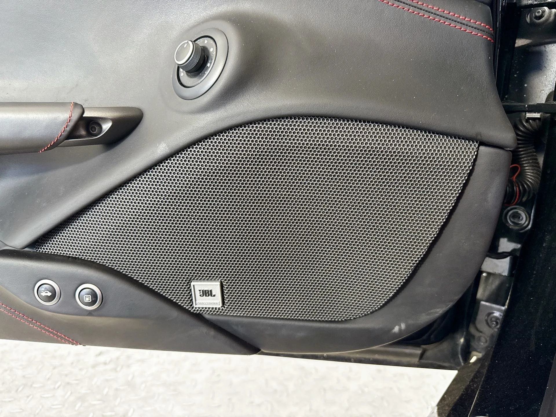 mph015_800206586_cba0e0f439b0ad7429b6f801cfe16bda_d9fa084108