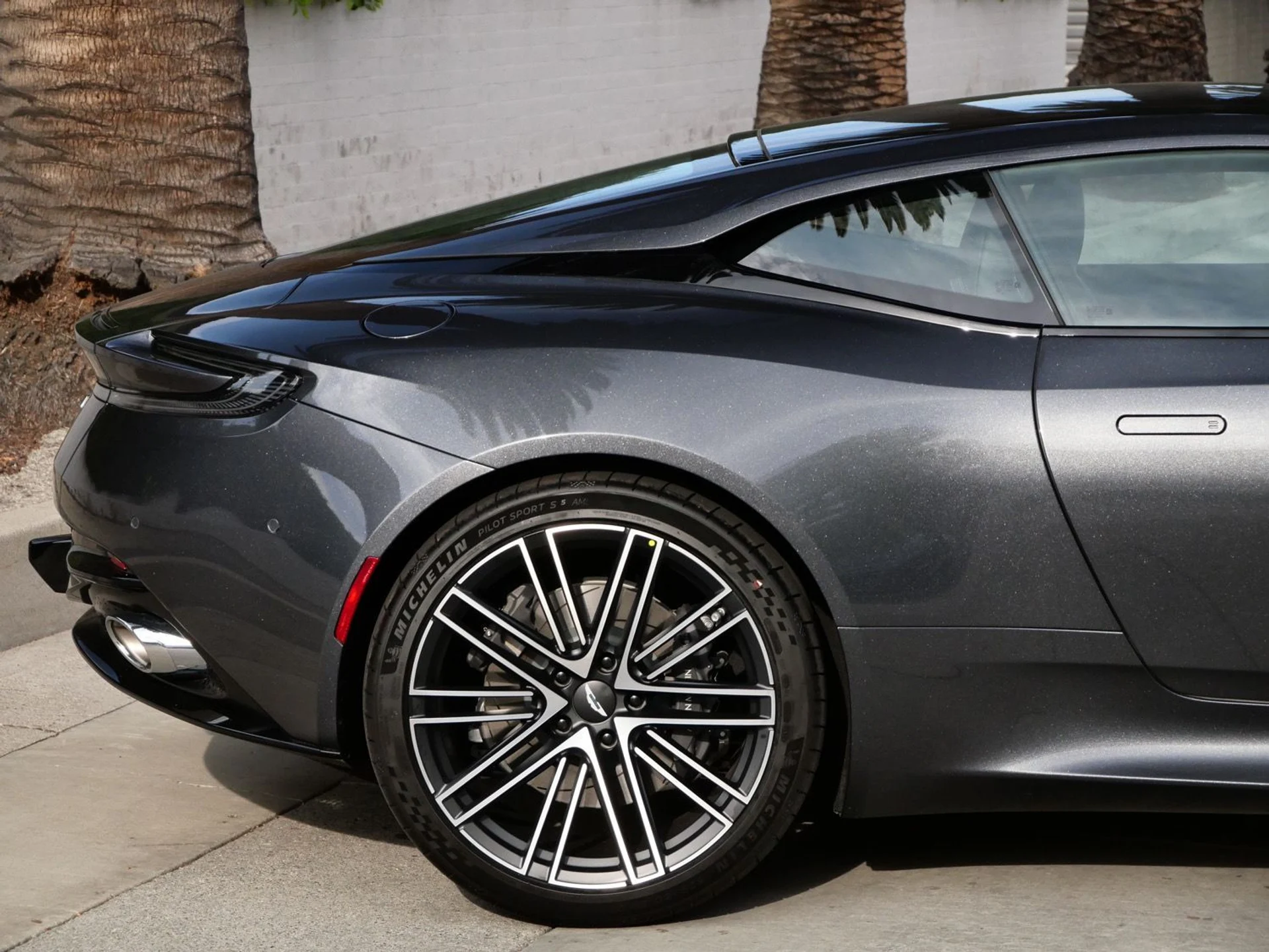 mph015_802480230_8e575a03309024f77d1d5fb54f948a0fx_d3224180cd